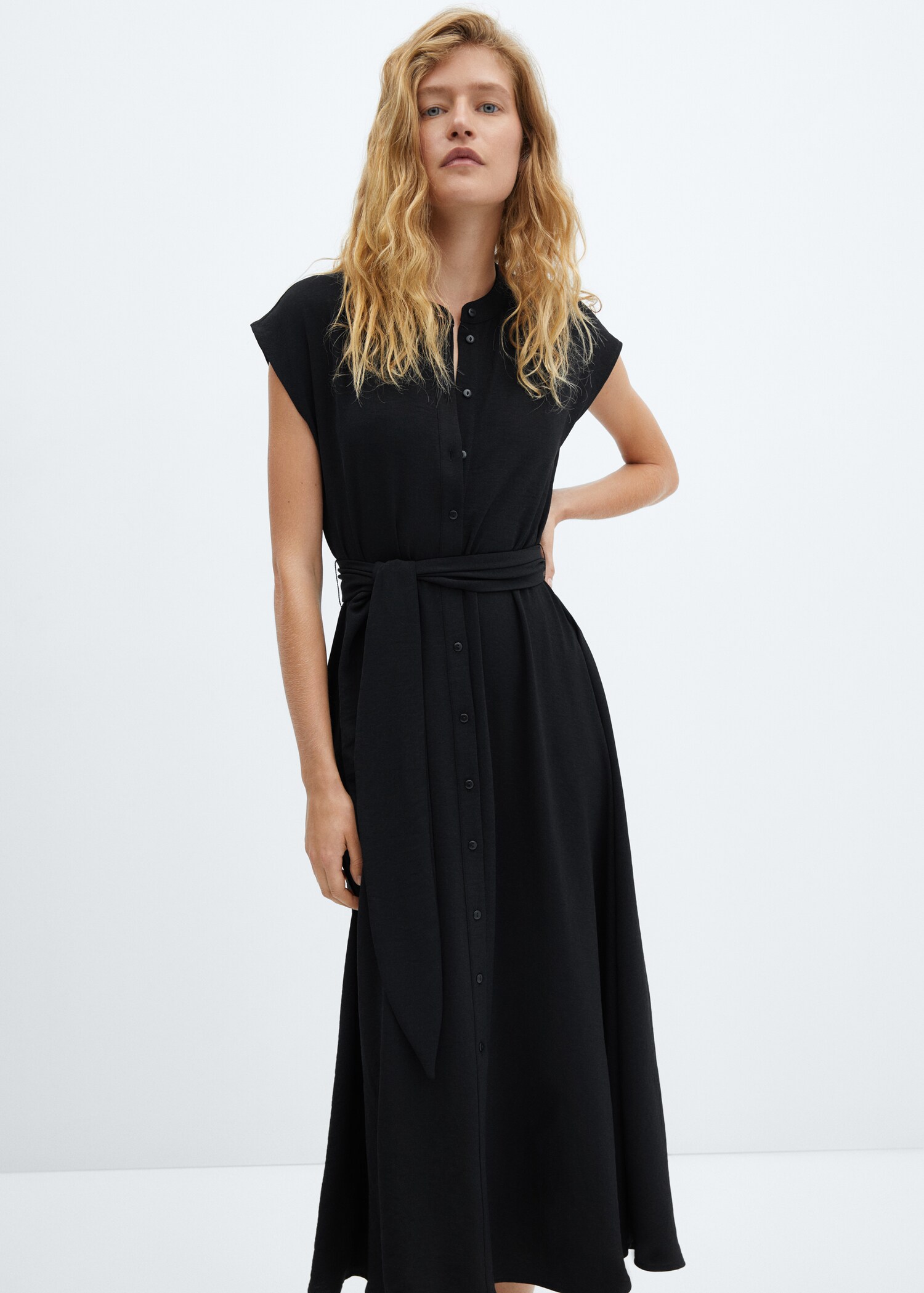 Hemdkleid in Midi-Länge - Mittlere Ansicht