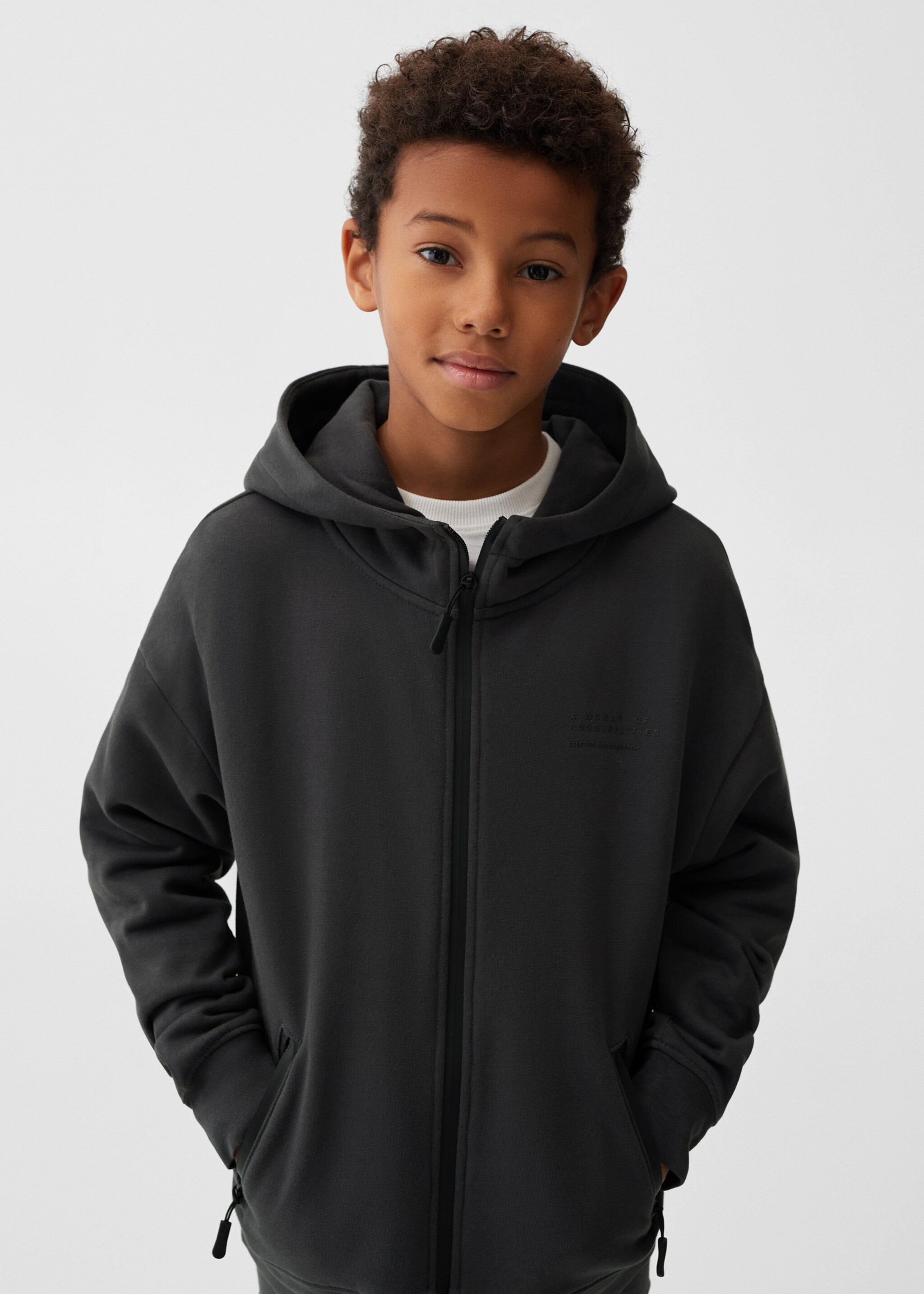 Zipped hoodie - Details of the article 1, Charcoal. Ref: 57037732-00.