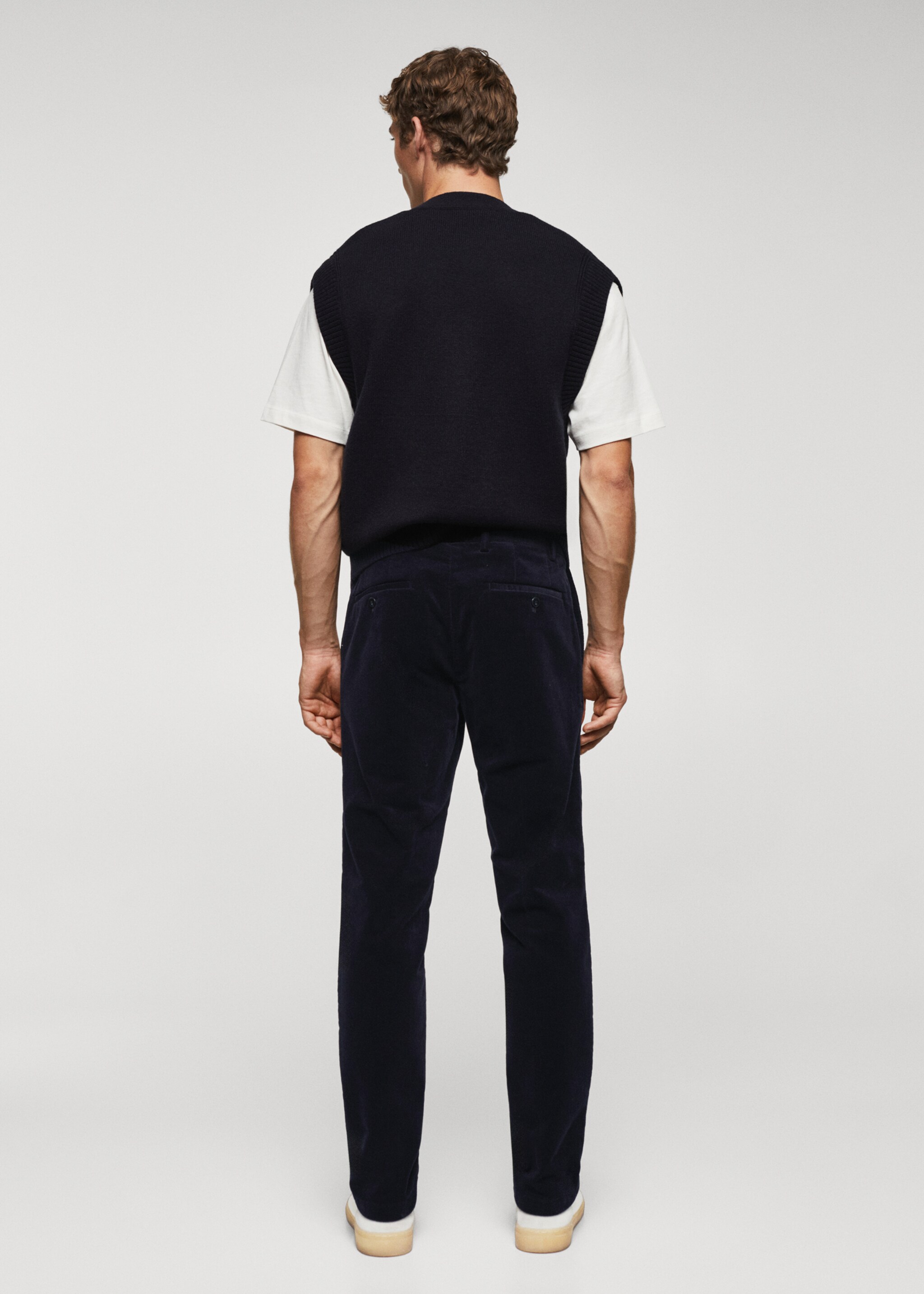 Slim-fit micro-corduroy pants - Reverse of the article