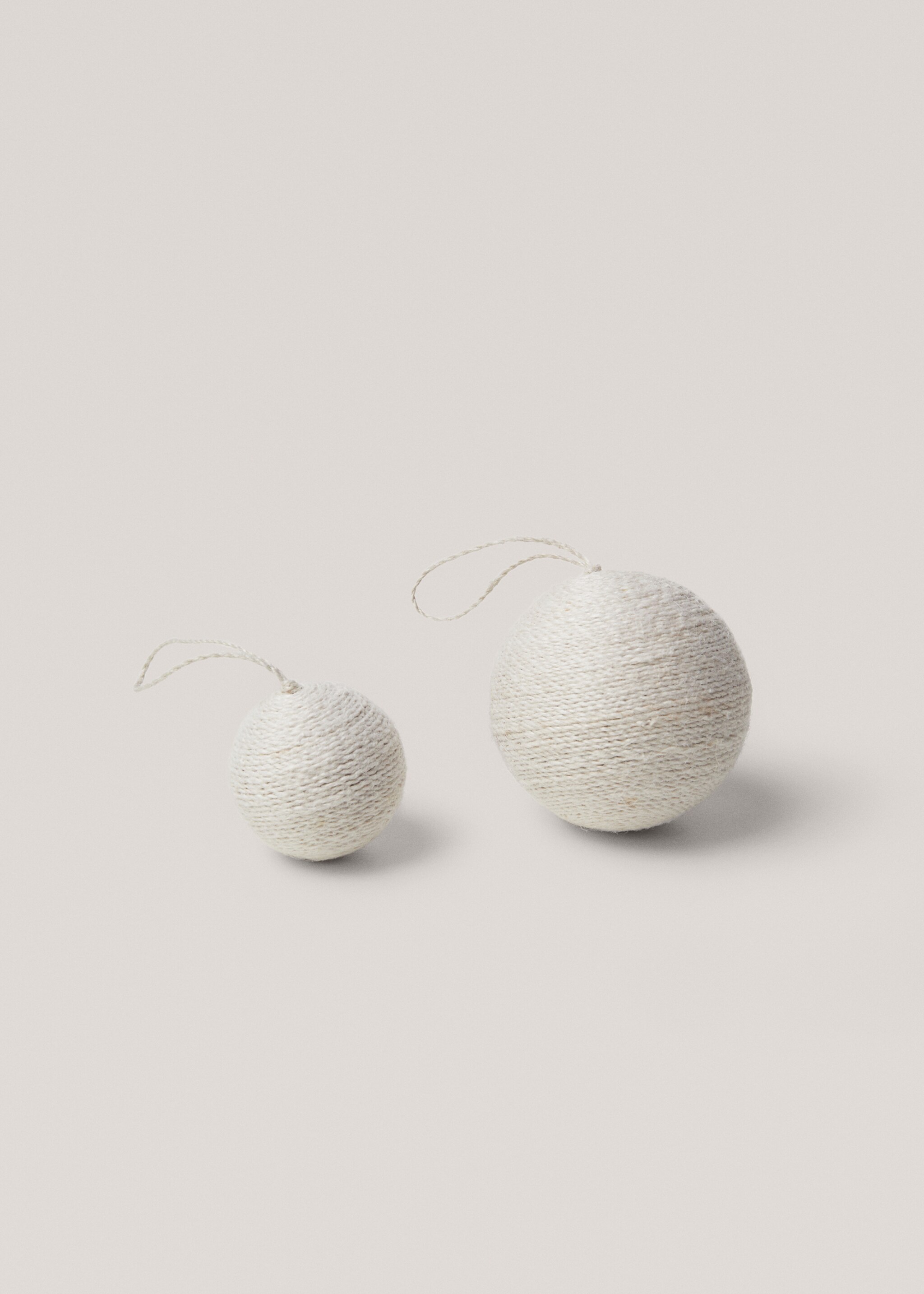 Décoration boule jute S - Détail de l'article 3, Écru. Ref: 57039108-00.