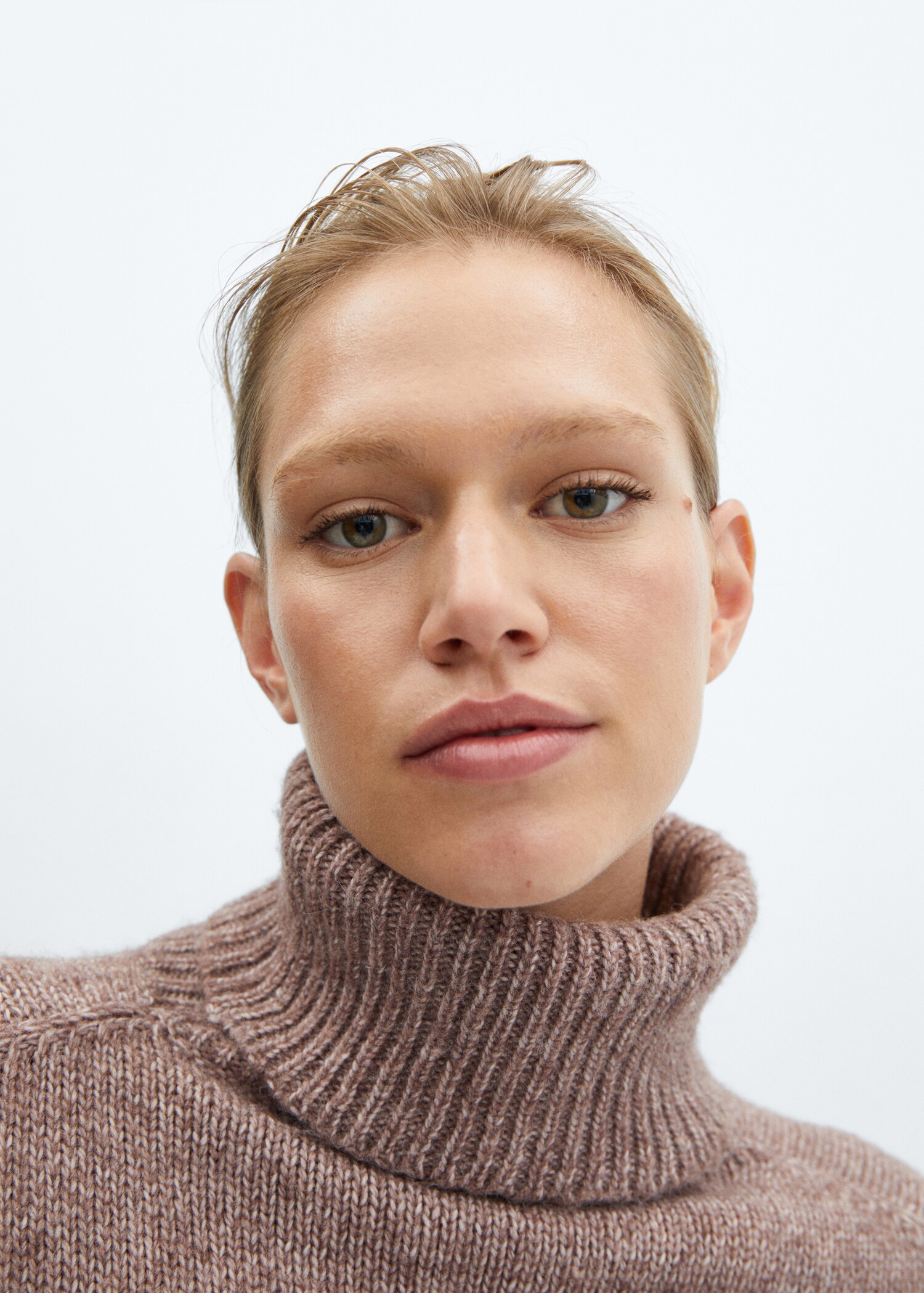 Turtleneck knitted sweater - Details of the article 6