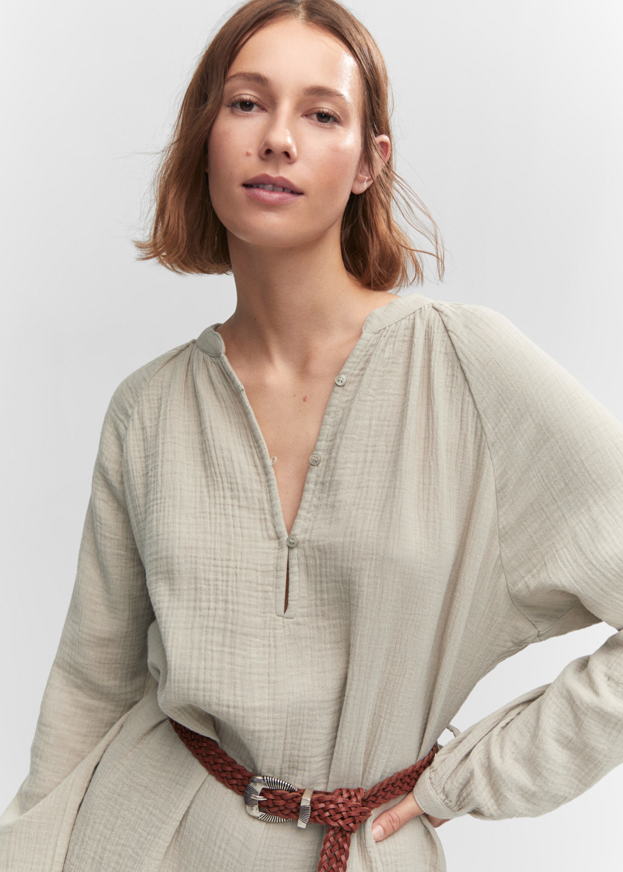 Short jumpsuit with buttons - Details of the article 1, Light/Pastel Grey. Ref: 57040034-00.