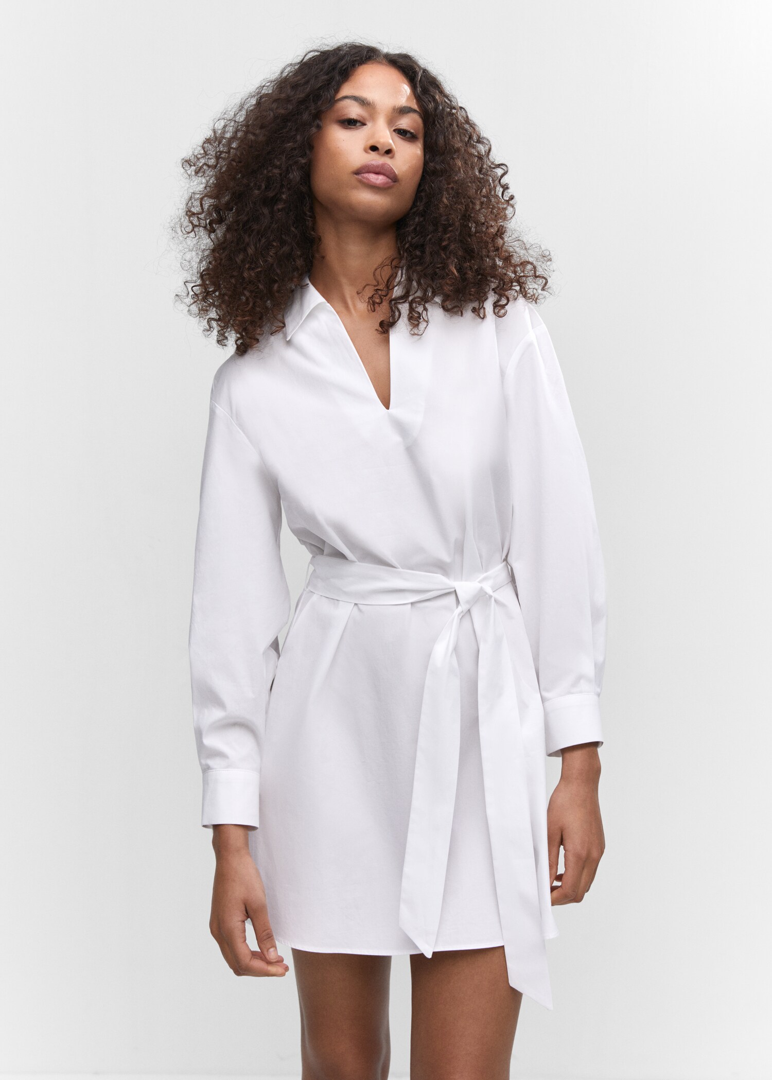 Hemdkleid mit Taillenband - Mittlere Ansicht