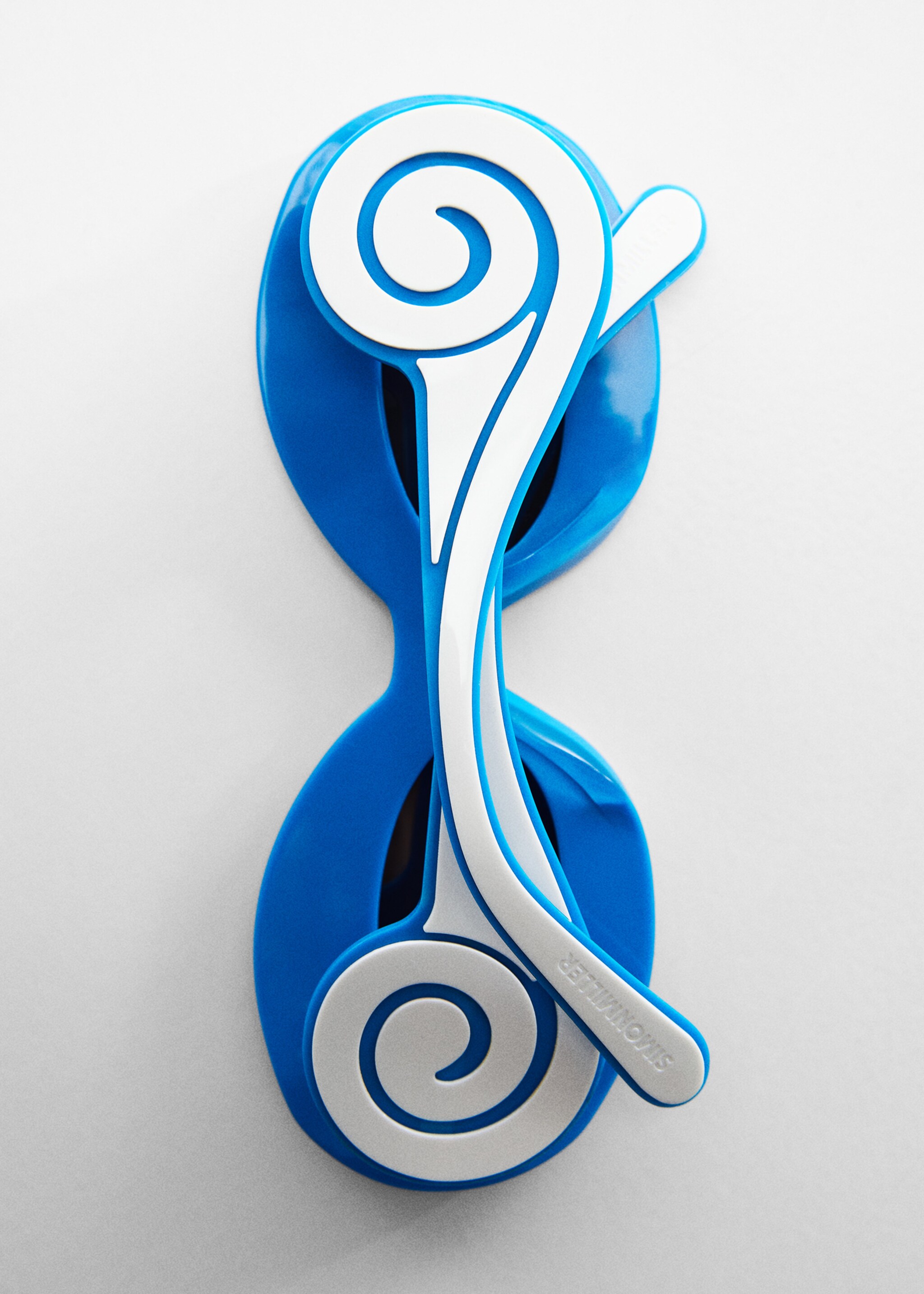 Maxi-frame sunglasses - Details of the article 5, White. Ref: 57040262-00.