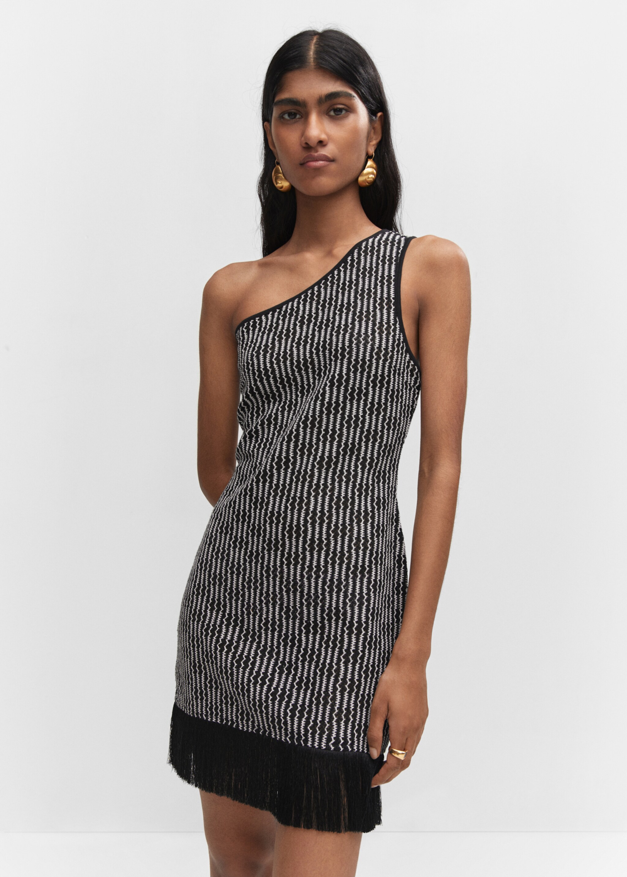 Asymmetrical dress with fringe detail - Medium plane, Black. Ref: 57040271-00.