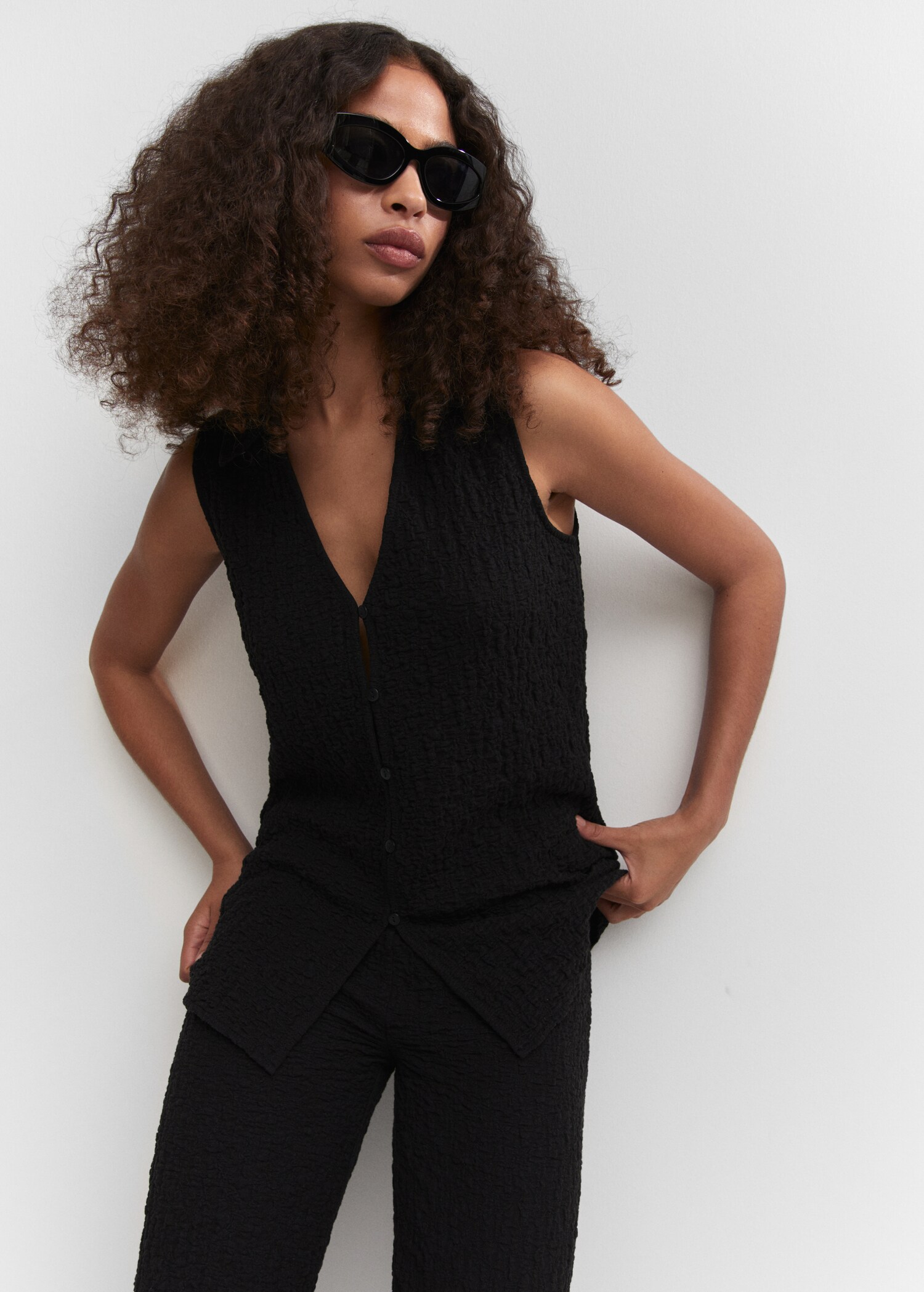 Pantaloni cu textură wide-leg - Detaliu al articolului 2