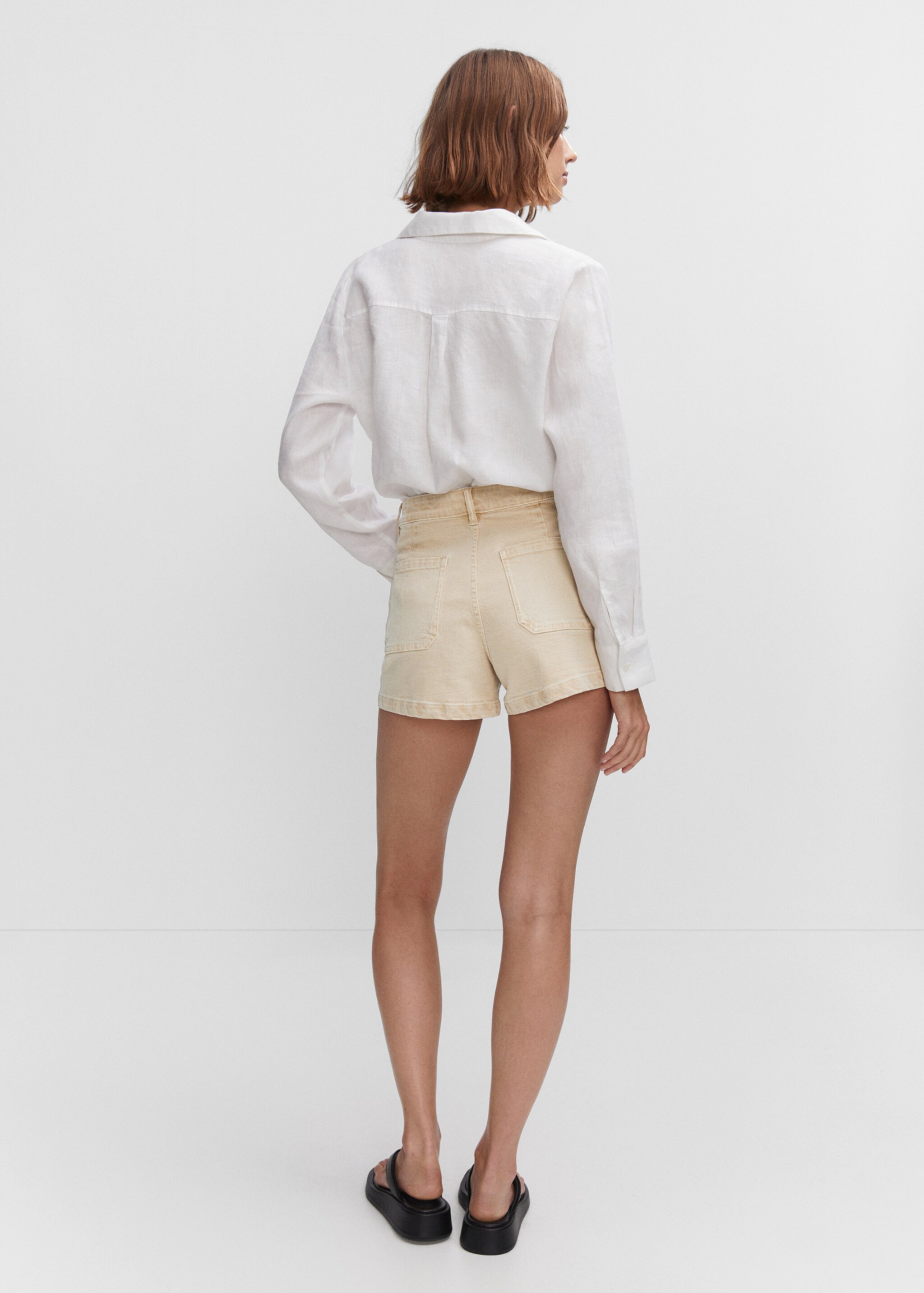Denim shorts with pockets - Reverse of the article, Sand. Ref: 57040282-00.