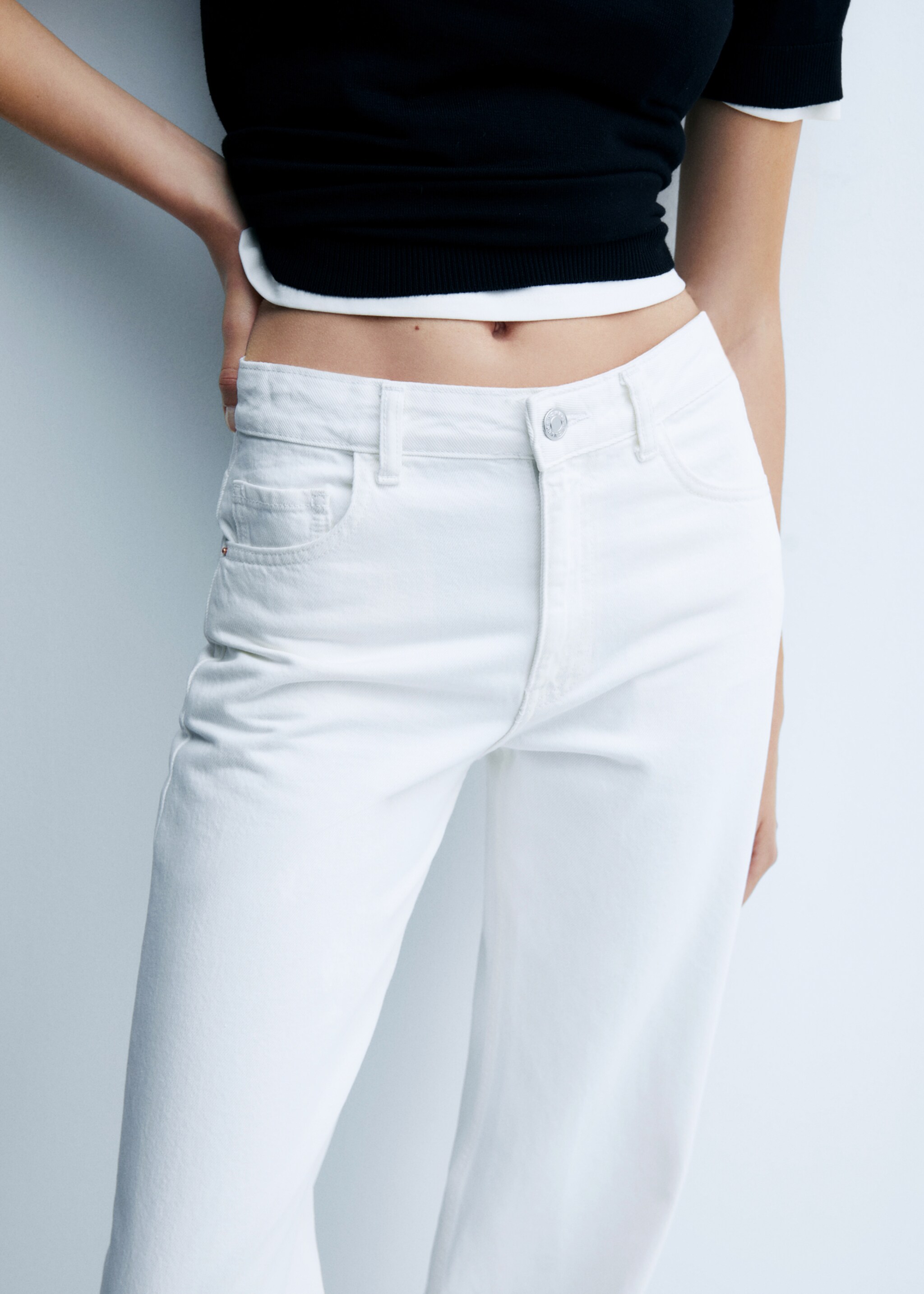 Wide leg mid-rise jeans - Details of the article 2, White. Ref: 57040306-00.