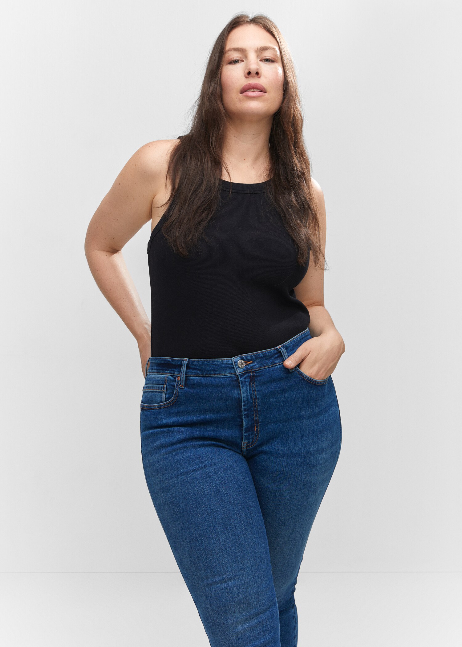 Skinny cropped jeans - Details of the article 5