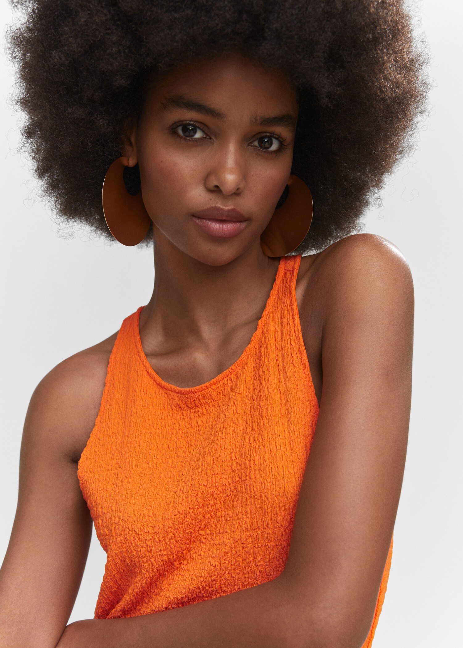Textured dress with opening - Details of the article 1