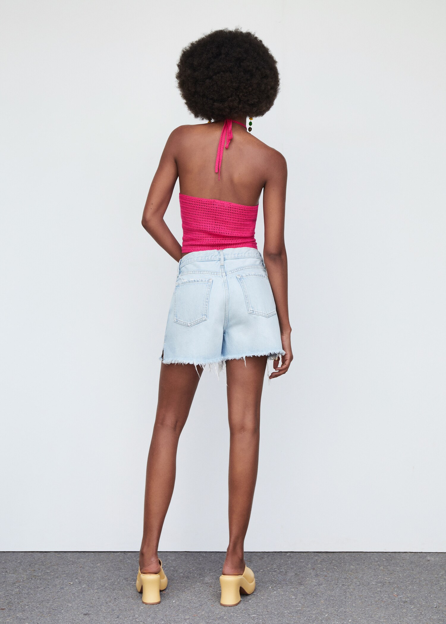 Bow collar top - Reverse of the article