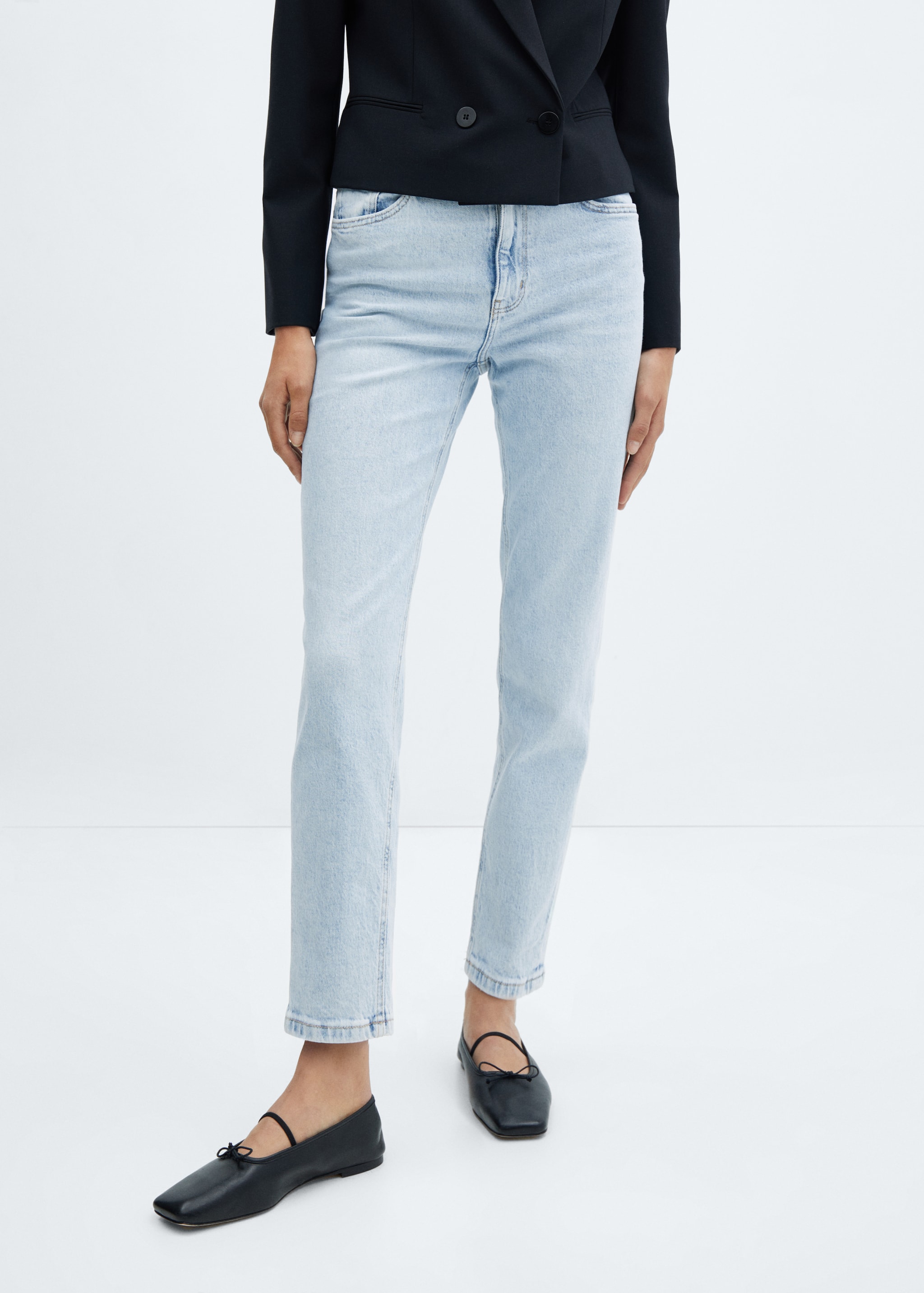 Comfort Mom-Jeans mit hoher Bundhöhe - Mittlere Ansicht