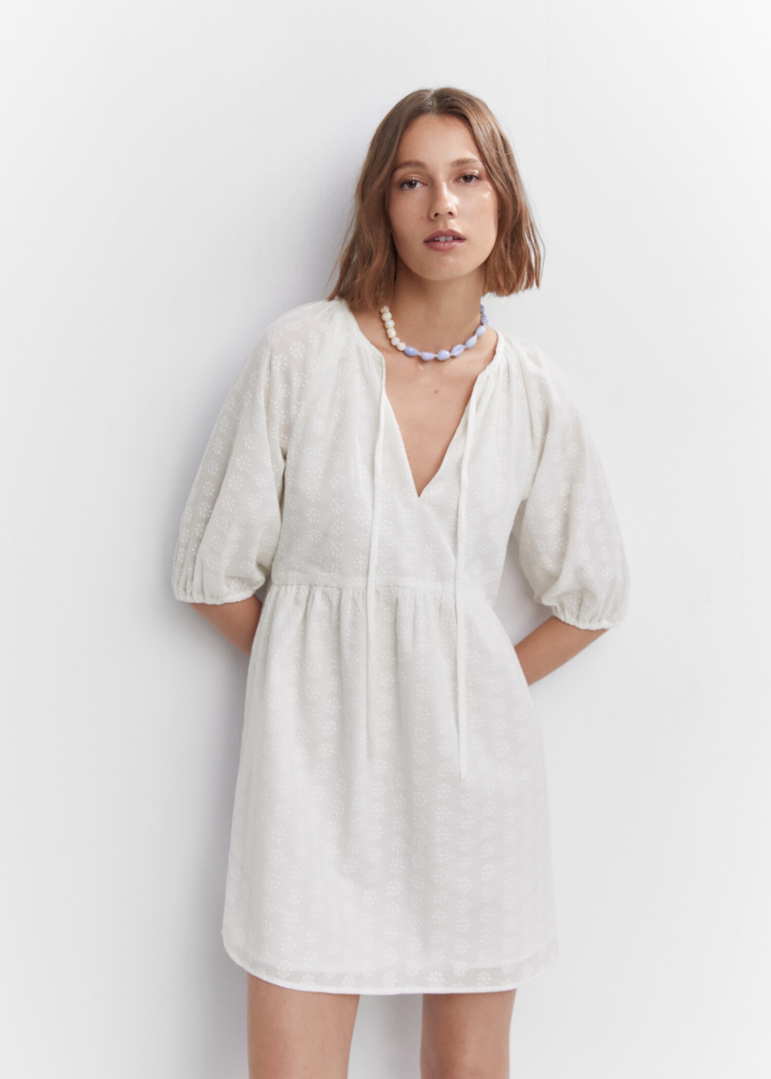 Puff-sleeved embroidered dress - Medium plane