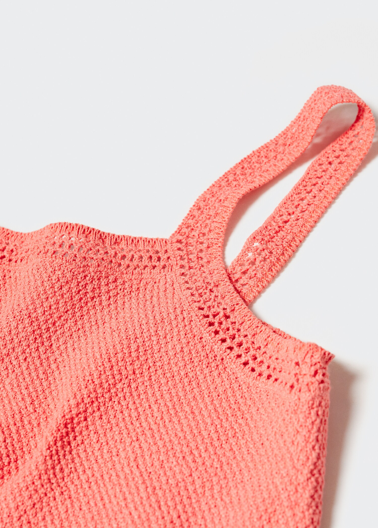 Crochet top - Details of the article 8