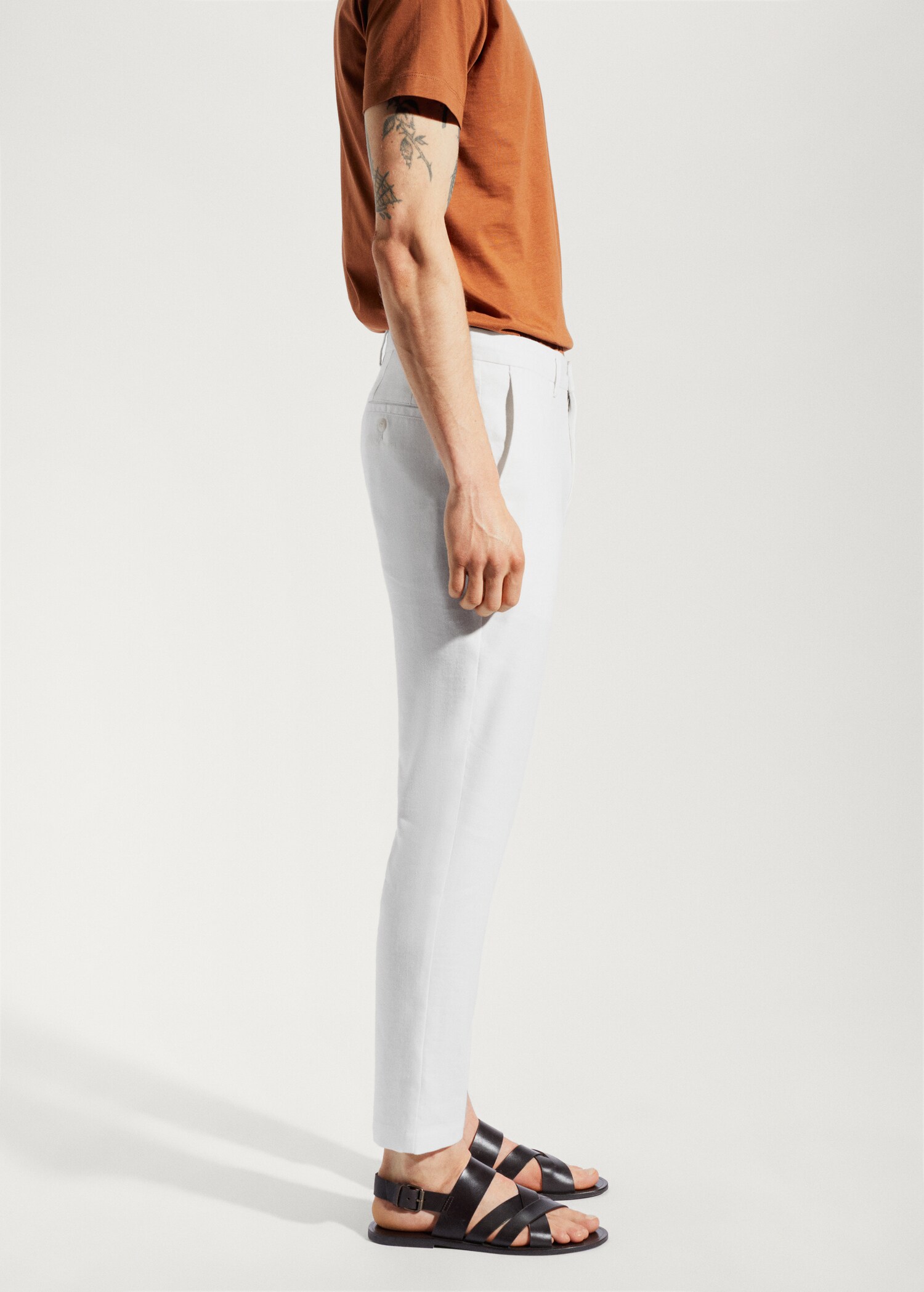 Linen slim-fit trousers with inner drawstring - Details of the article 2