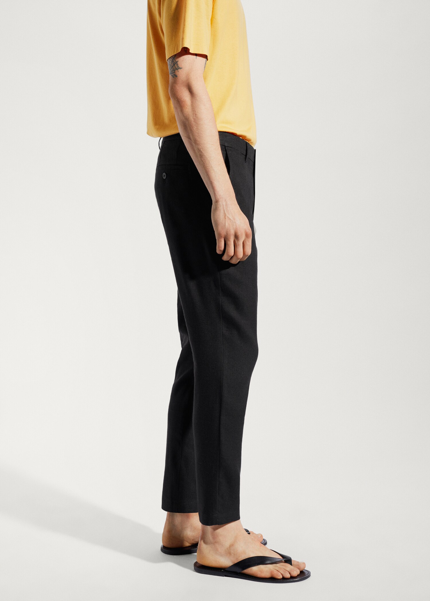 Linen slim-fit trousers with inner drawstring - Details of the article 2