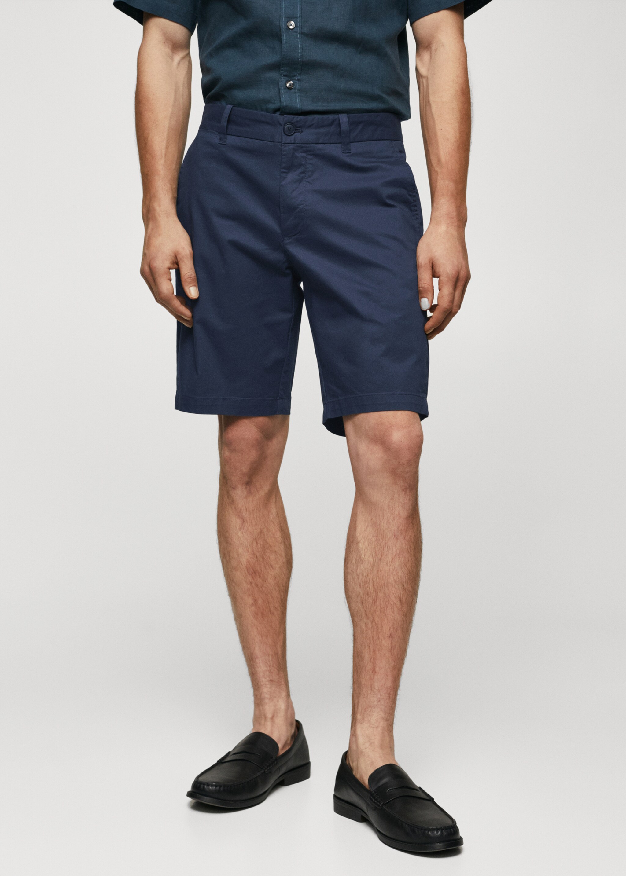 Slim-fit chino cotton bermuda shorts - Medium plane