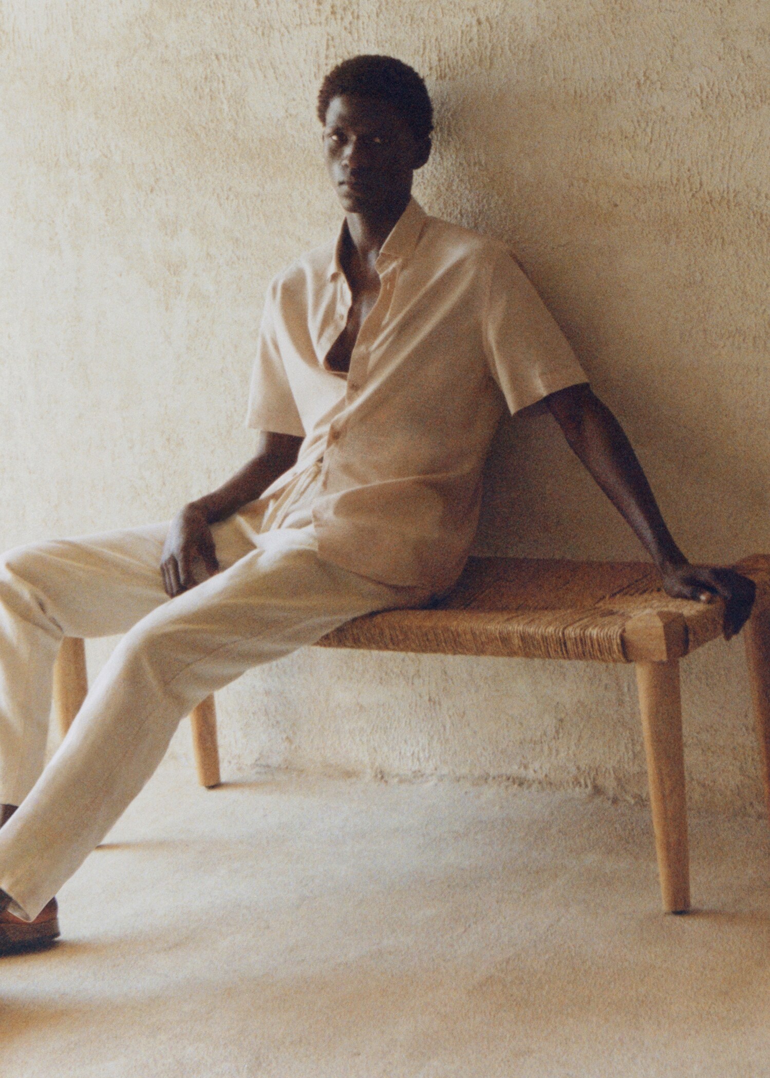 Slim-fit trousers with drawstring - Details of the article 5
