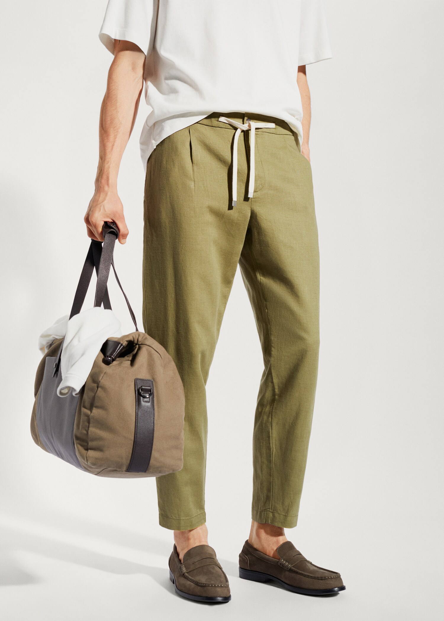 Slim-fit trousers with drawstring - Medium plane
