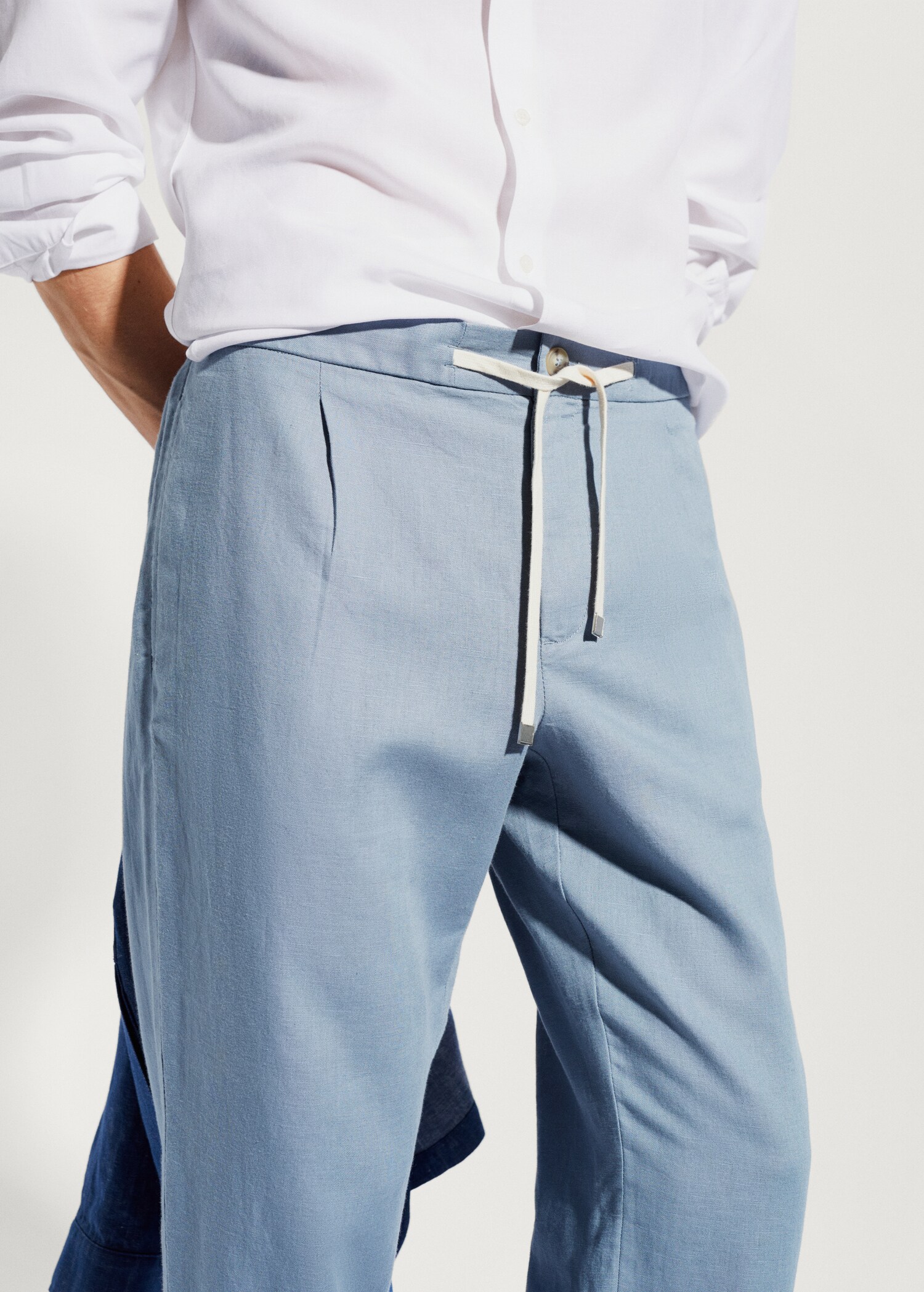 Slim-fit trousers with drawstring - Details of the article 1