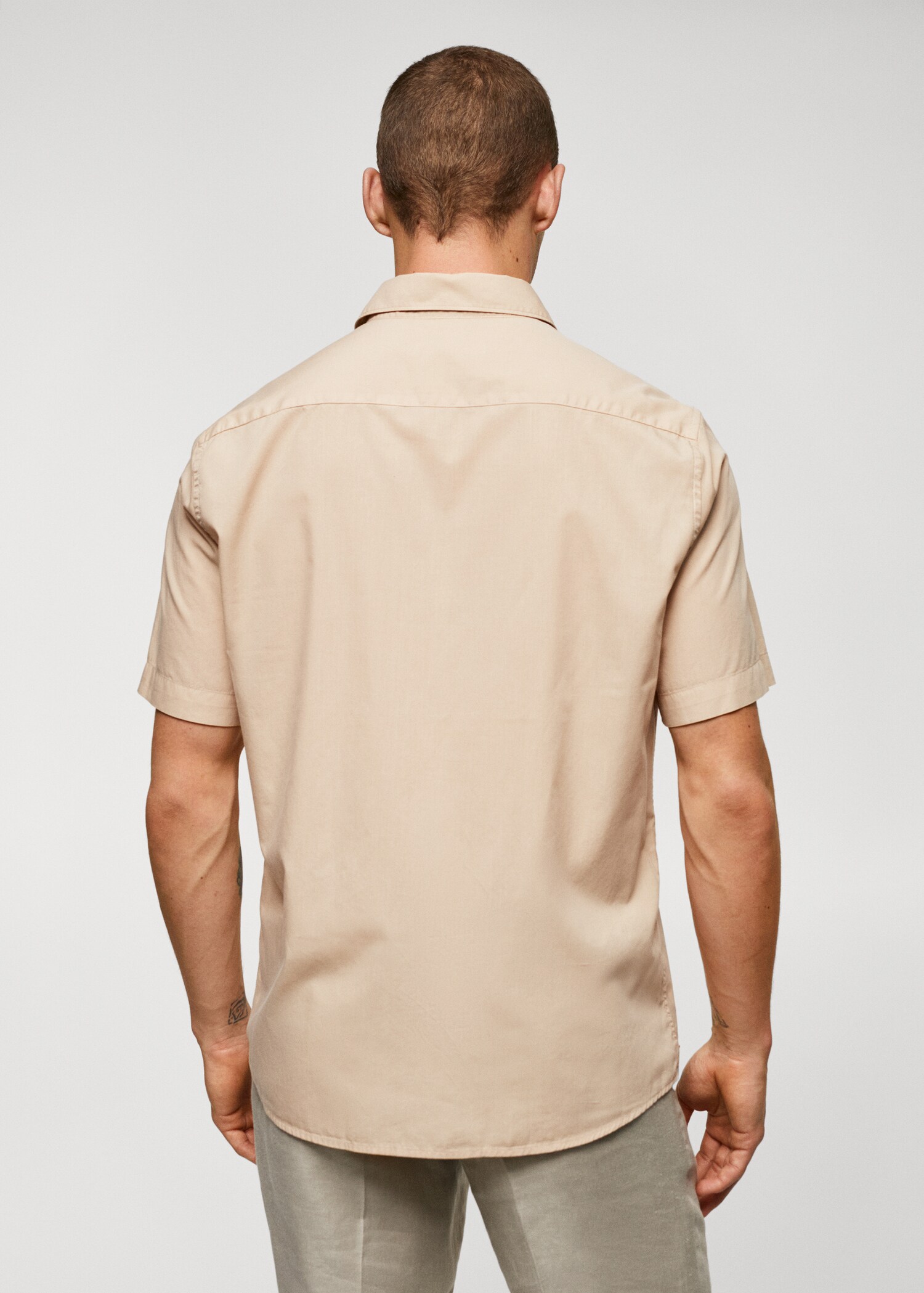 Lightweight cotton shirt - Reverse of the article