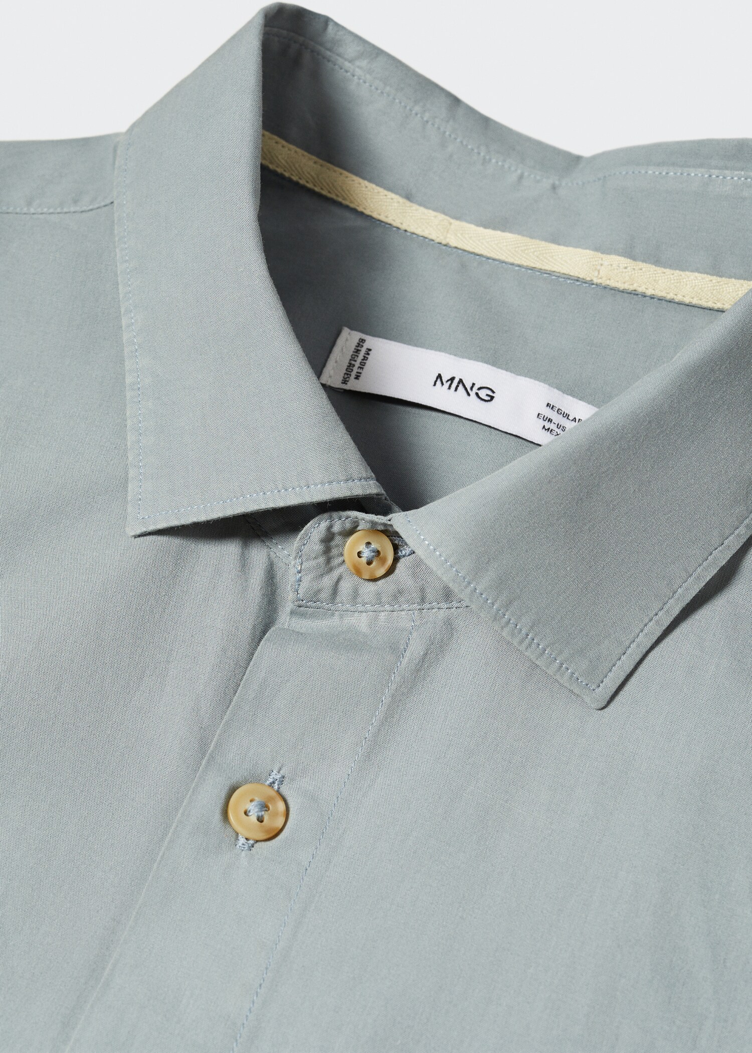 Lightweight cotton shirt - Details of the article 8