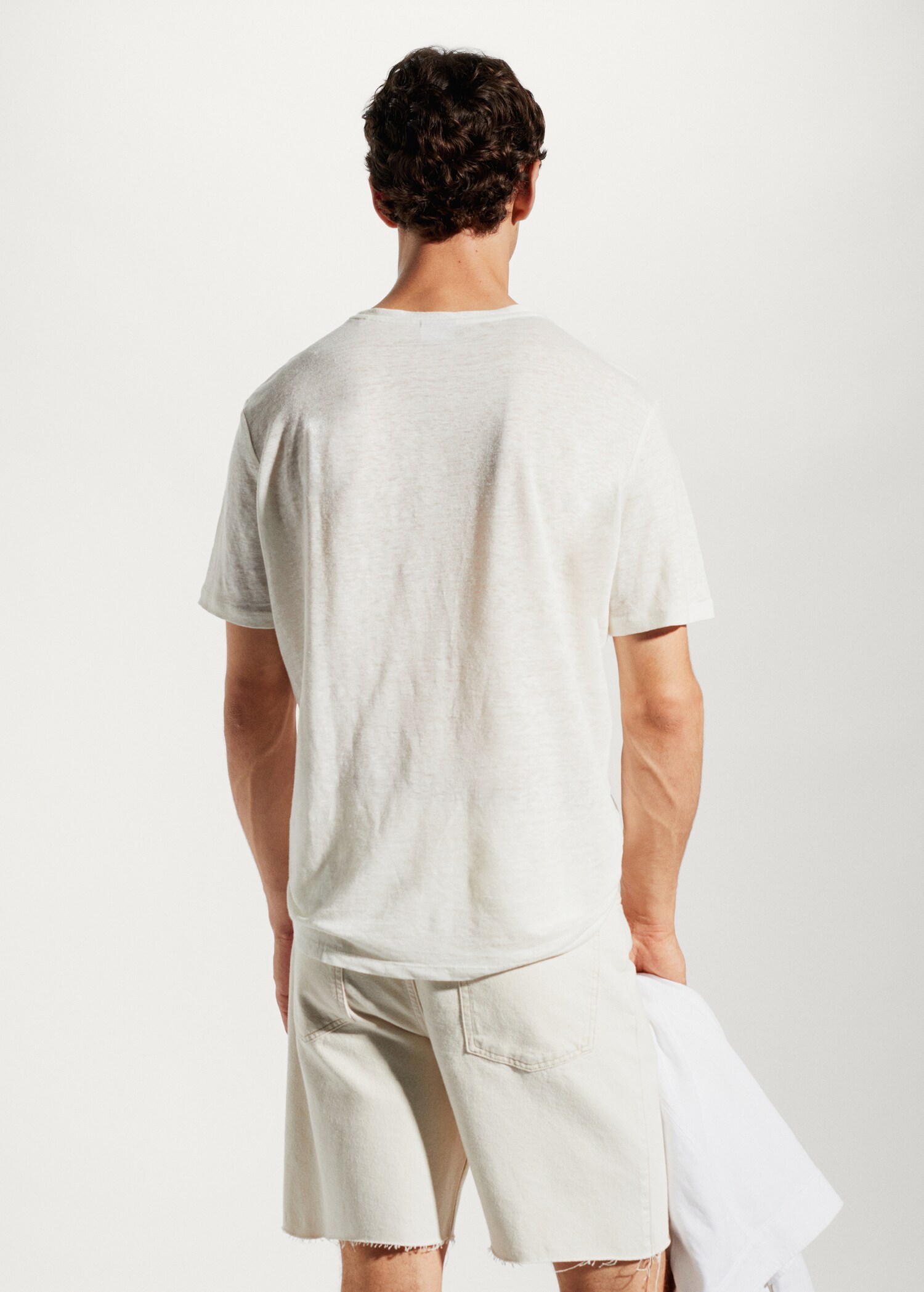 100% linen slim-fit t-shirt - Reverse of the article