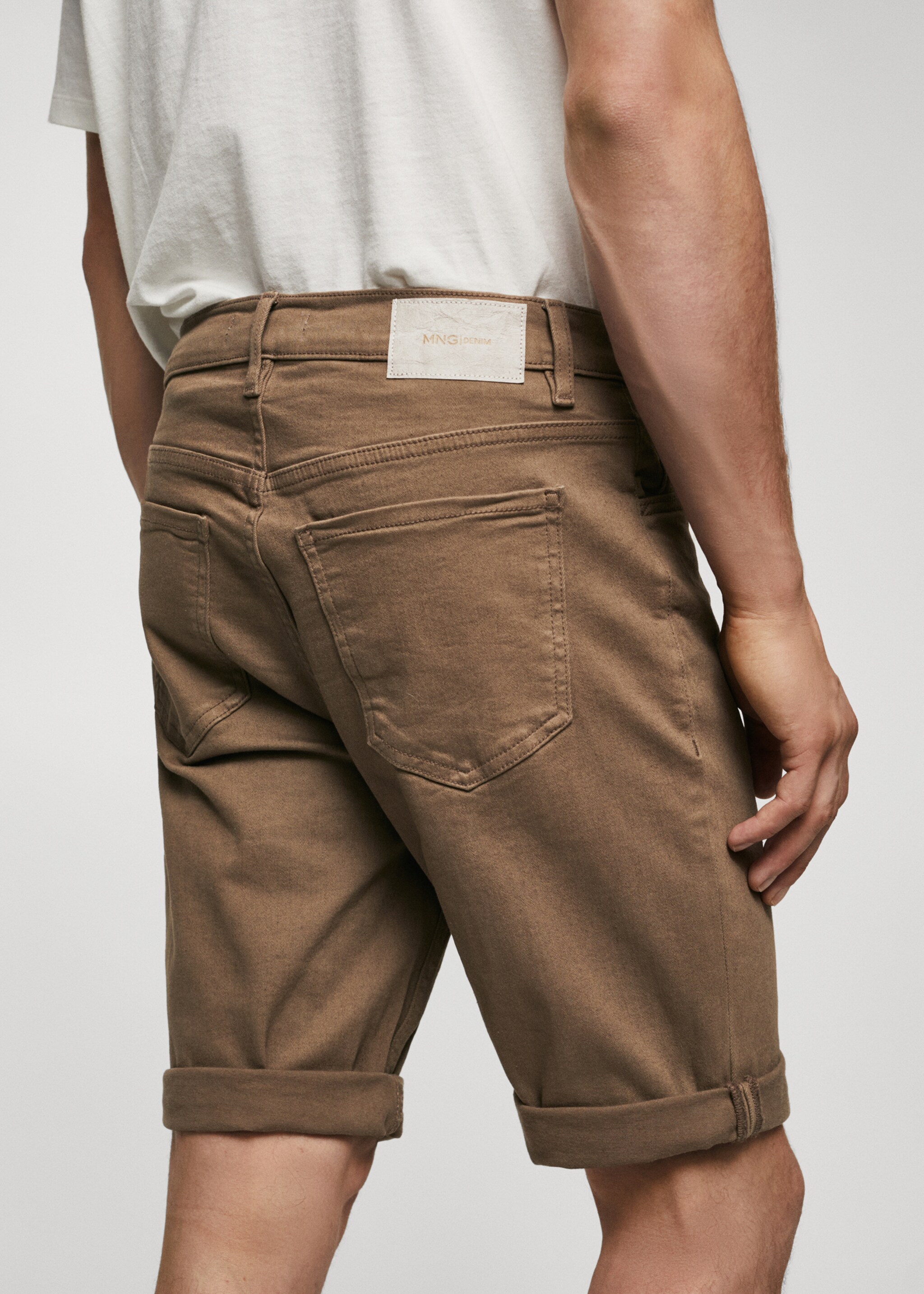 Slim-fit denim bermuda shorts - Details of the article 2, Brown. Ref: 57040688-00.