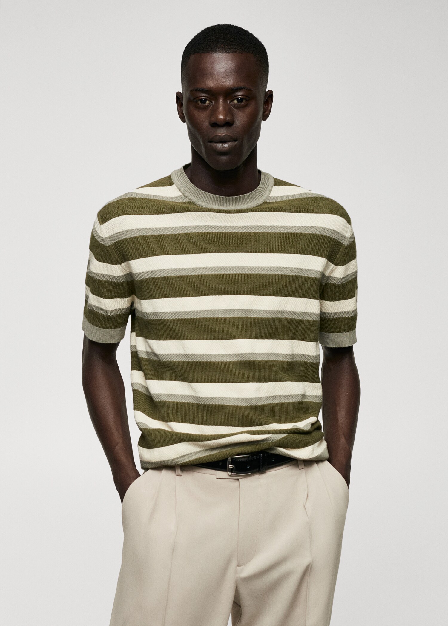 T-shirt maglia cotone texture righe - Piano medio