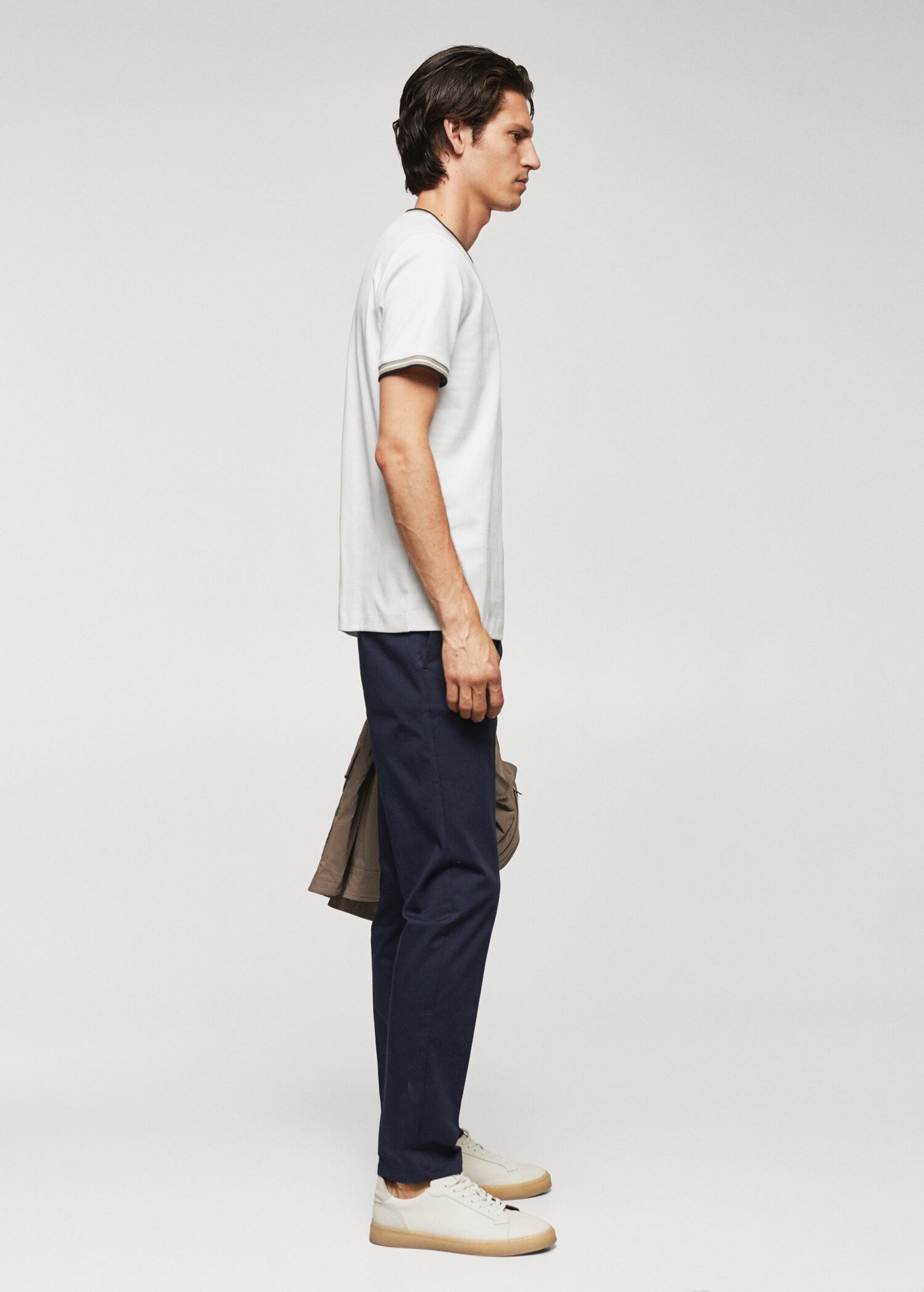 100% cotton t-shirt with contrast piping - Details of the article 2
