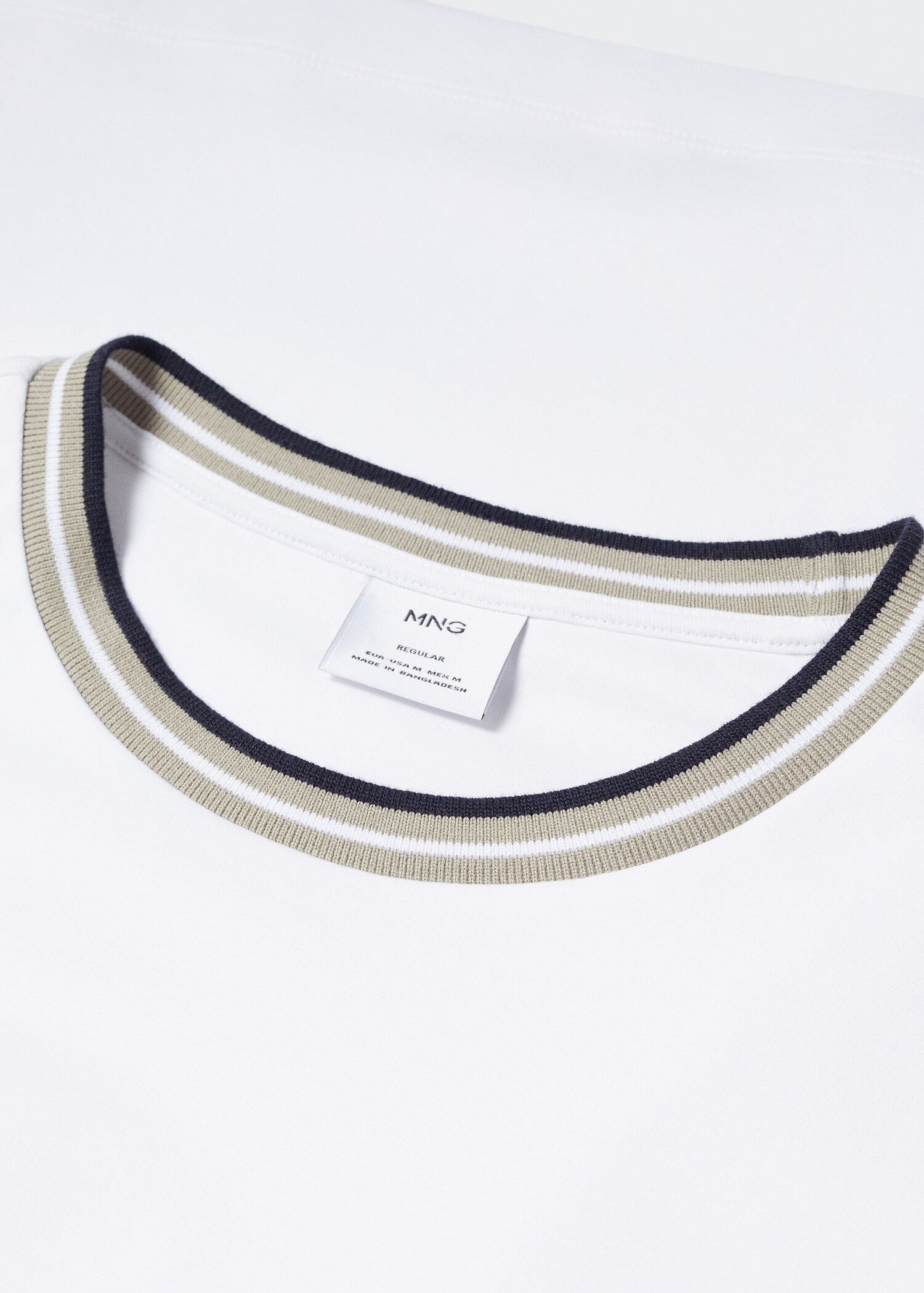 100% cotton t-shirt with contrast piping - Details of the article 8