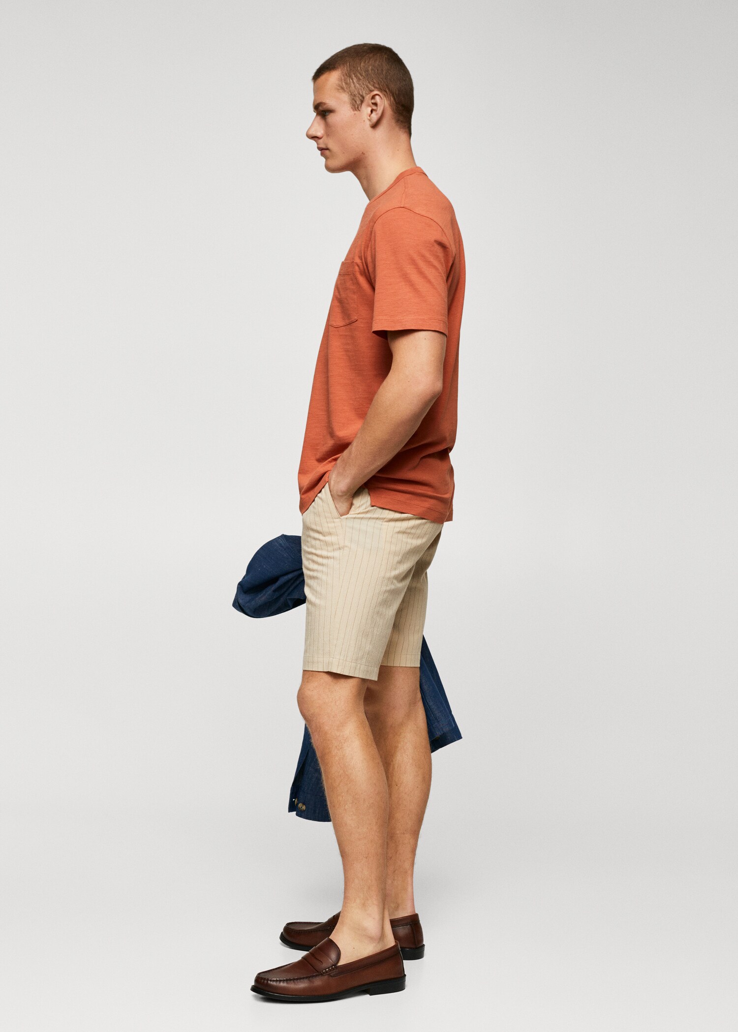 100% cotton t-shirt with pocket - Details of the article 2
