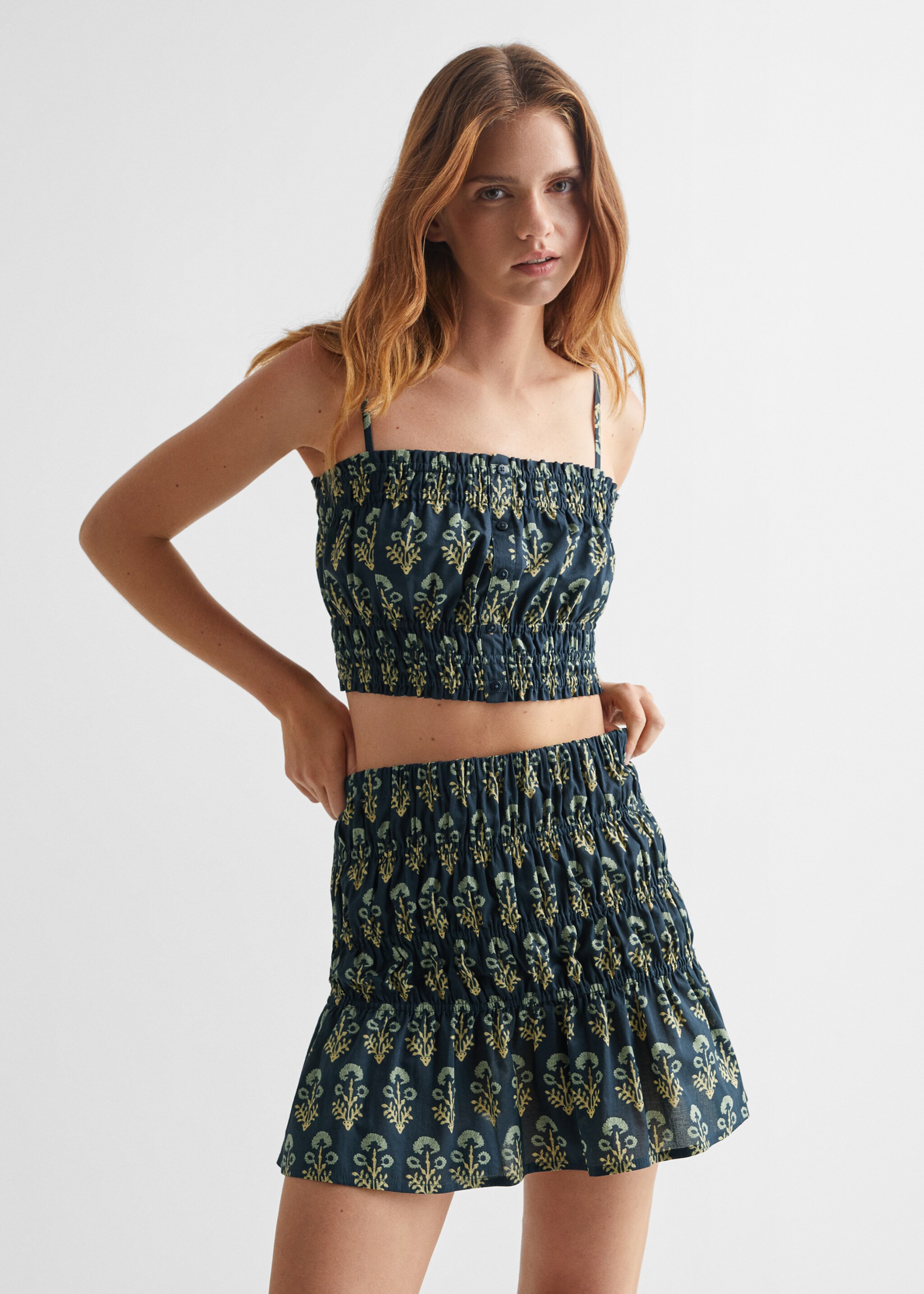 Baumwoll-Top mit Raffdetails - Mittlere Ansicht, Pastellgrün. Ref: 57040809-00.