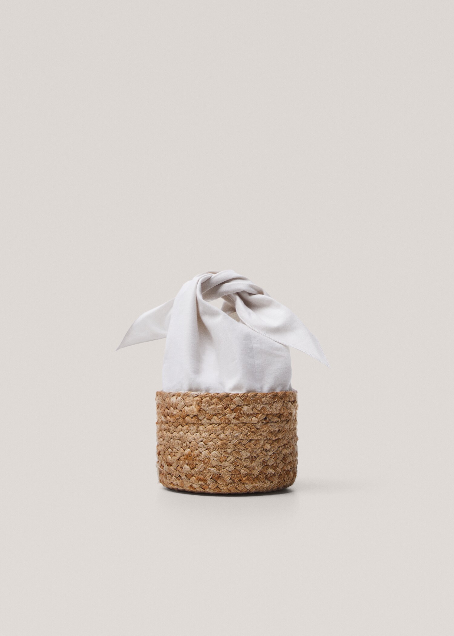Koszyk z juty z uchwytem 15 x 10 cm - Artykuł bez modela/modelki