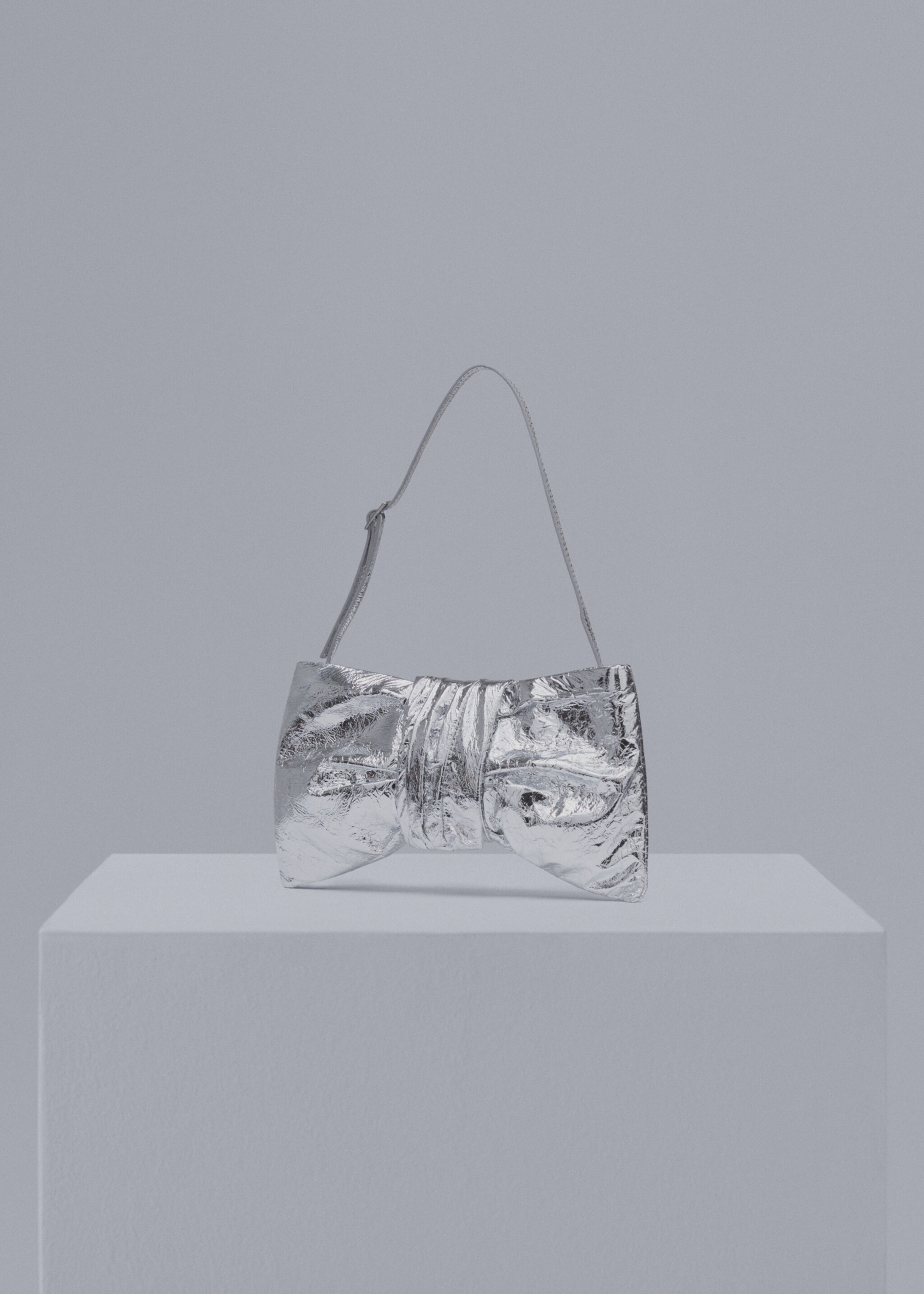 Leather bag with bow design - Medium plane
