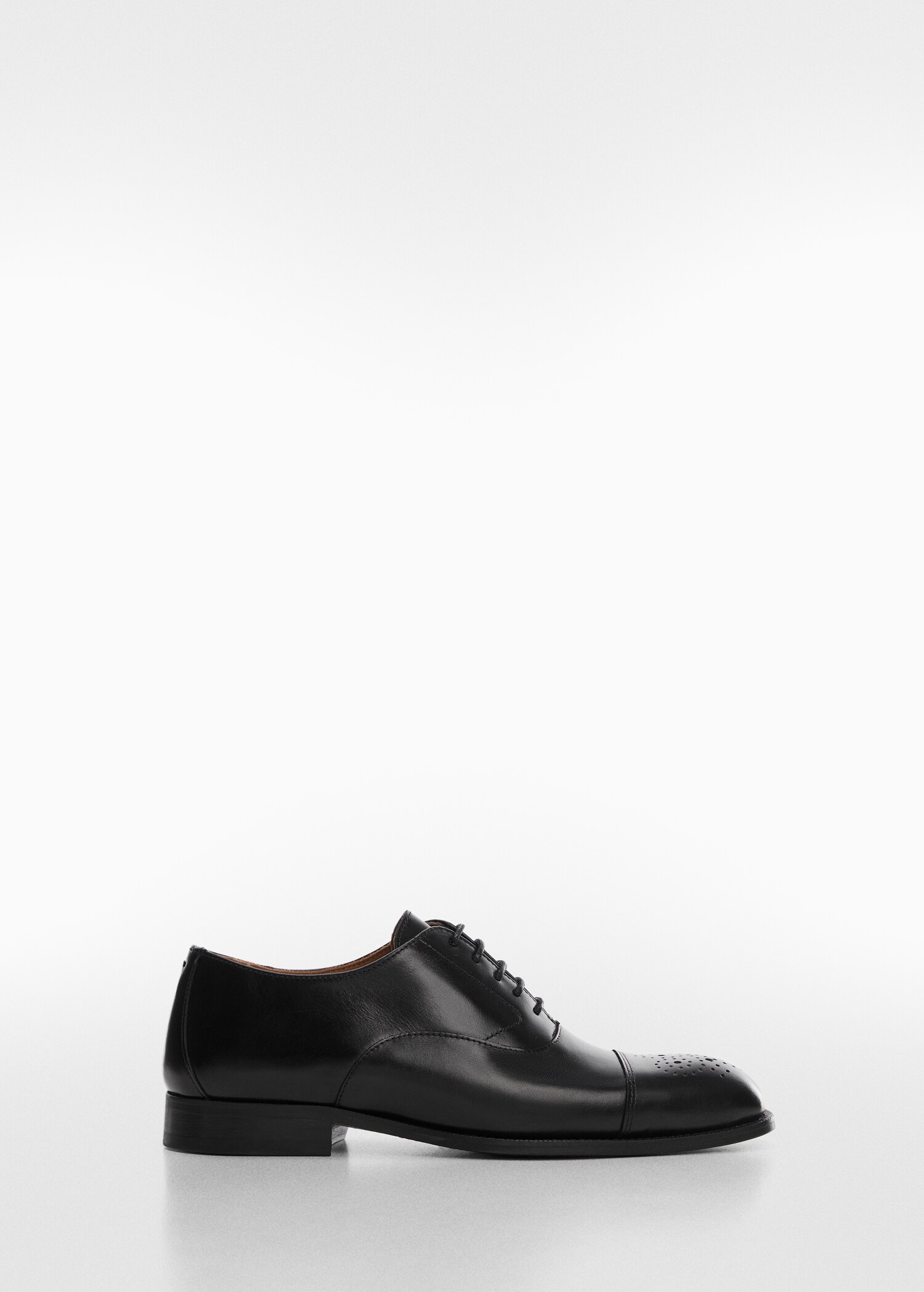 Laser-cut leather blucher shoes - Article without model