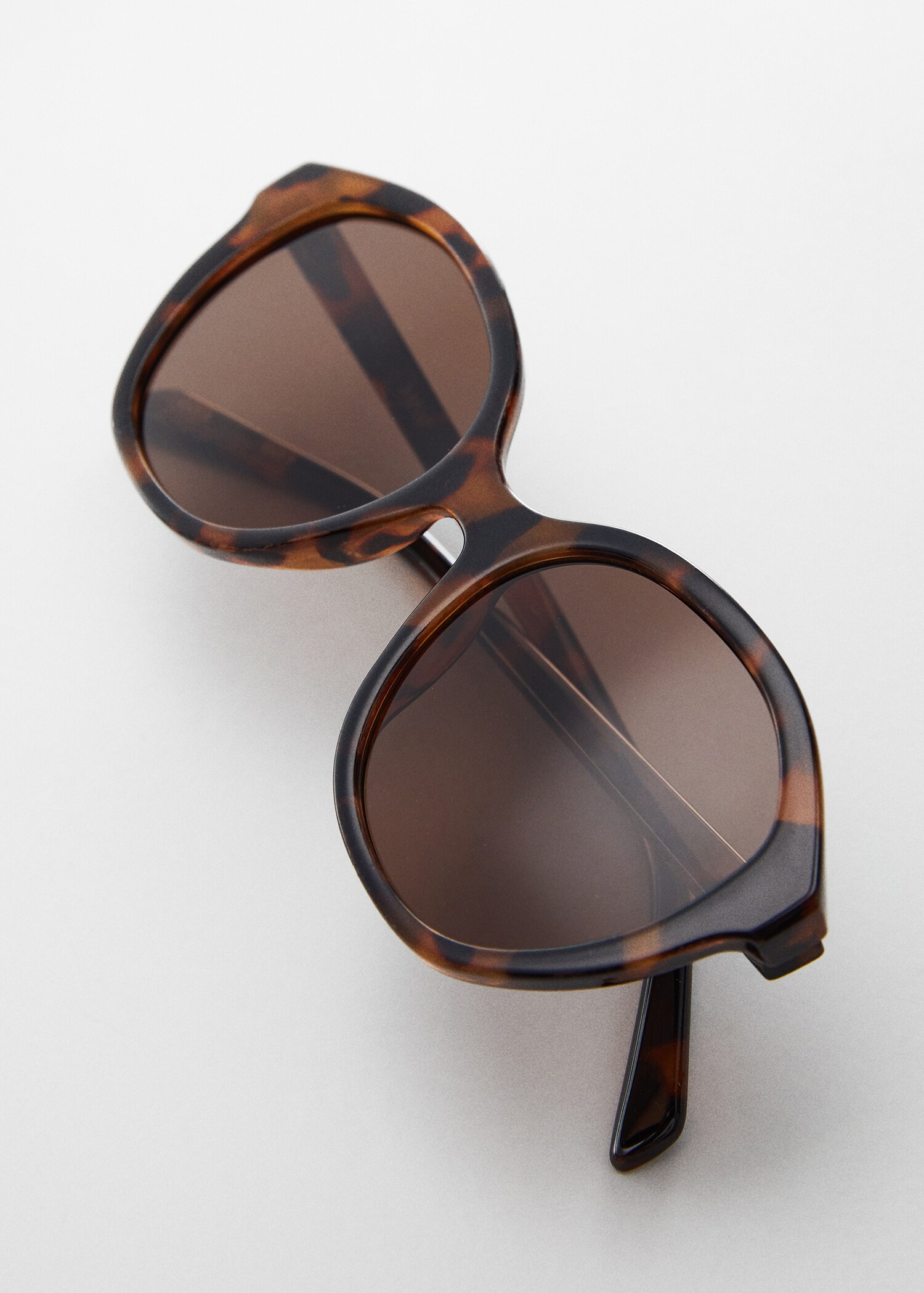 Tortoiseshell rounded sunglasses - Details of the article 5