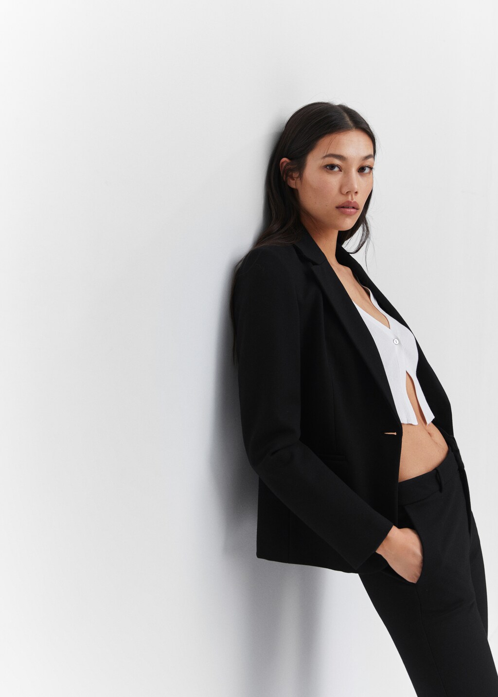 Fitted jacket with blunt stitching - Women | MANGO OUTLET USA