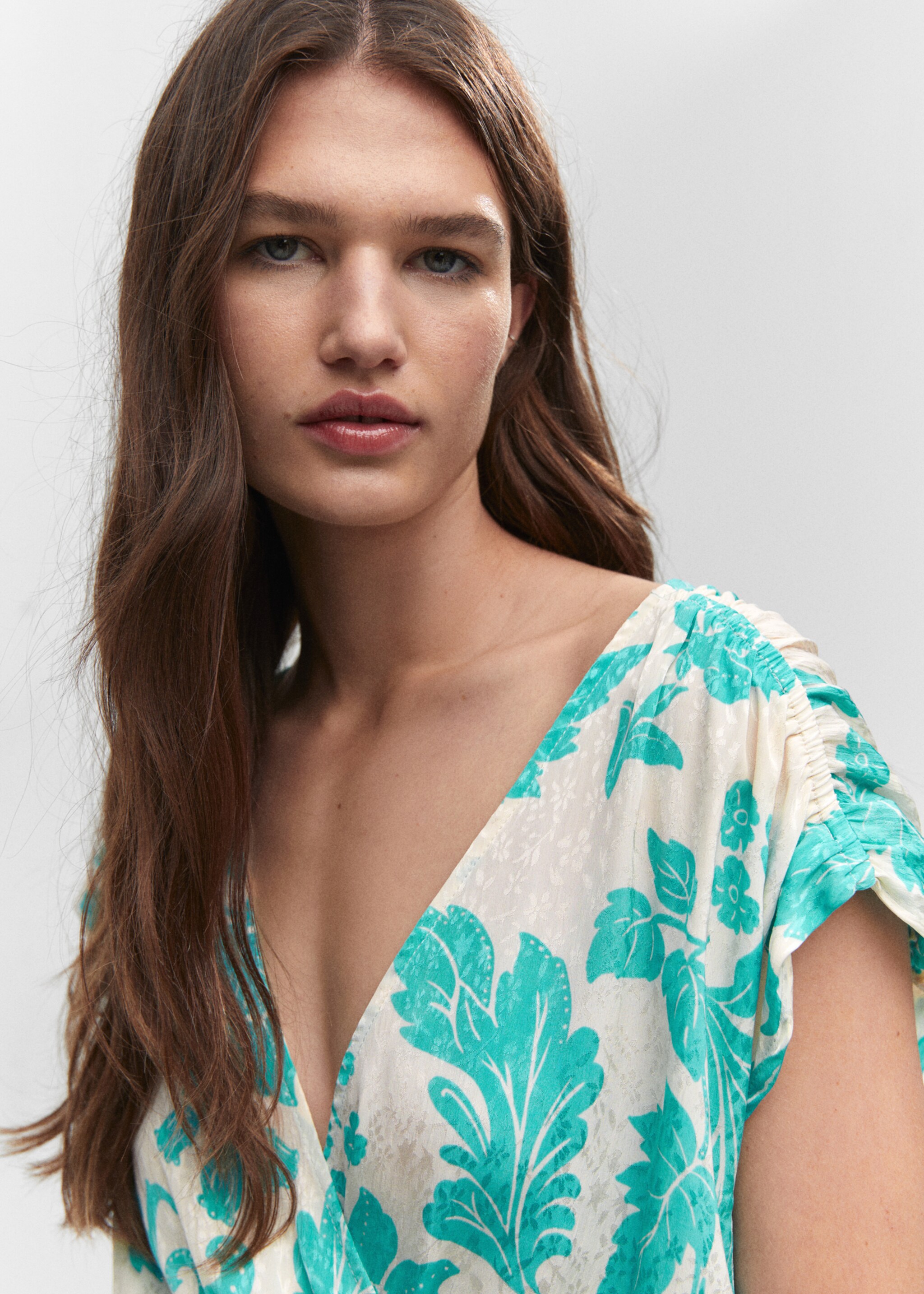 Bluză petrecută model floral - Detaliu al articolului 1
