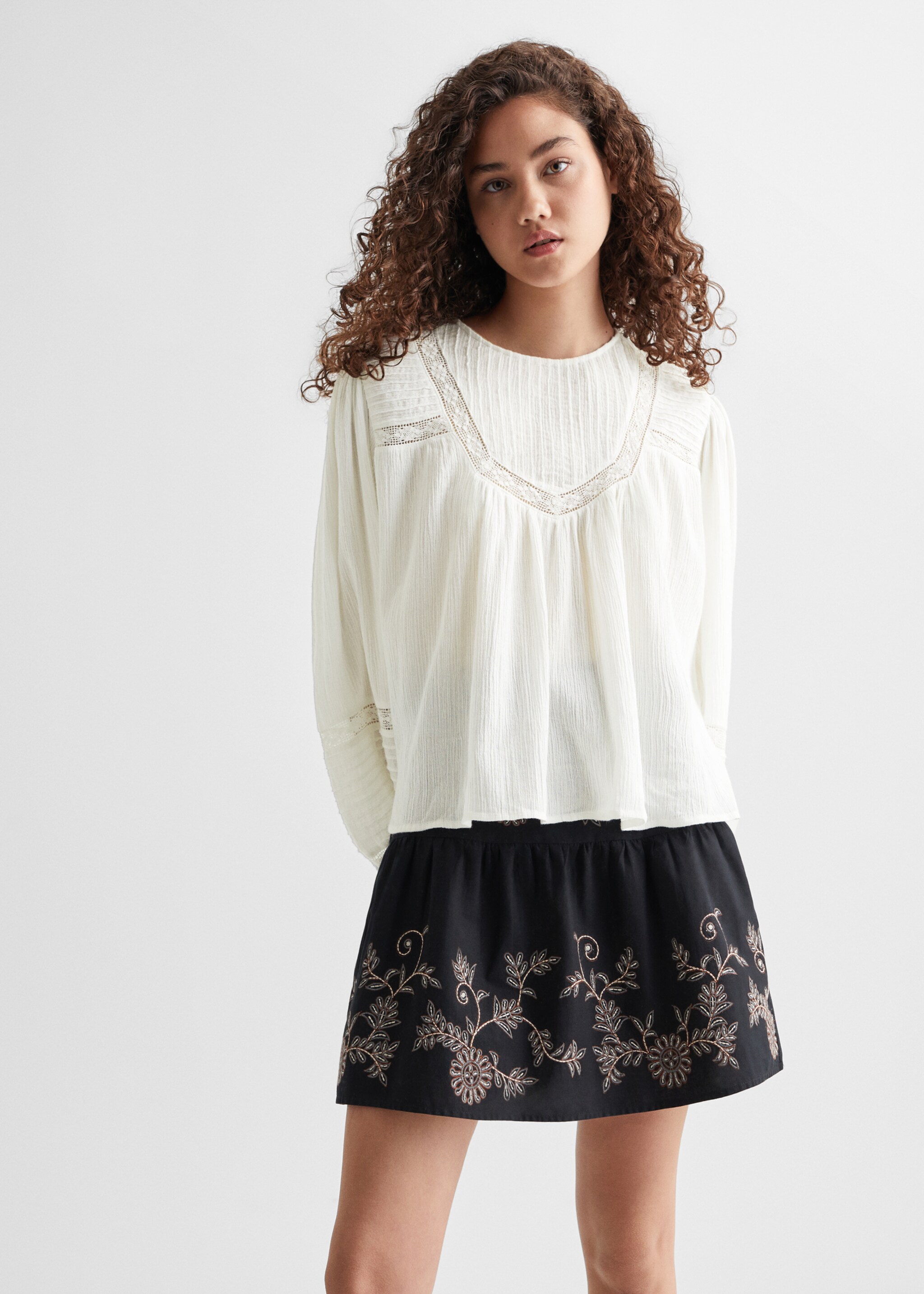 Blouse brodée coton - Plan moyen
