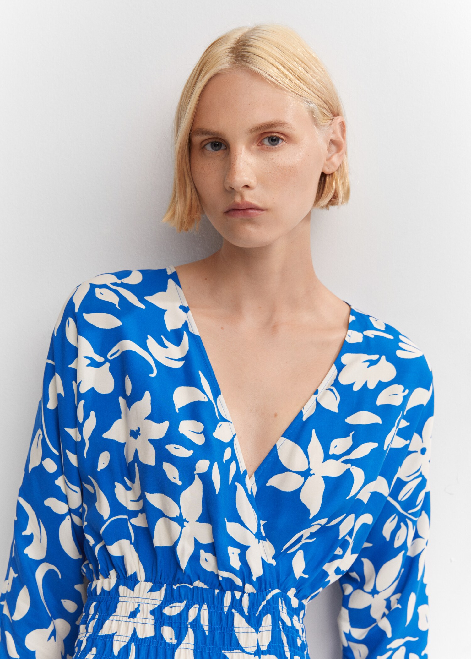 Printed dress with ruffled detail - Details of the article 1