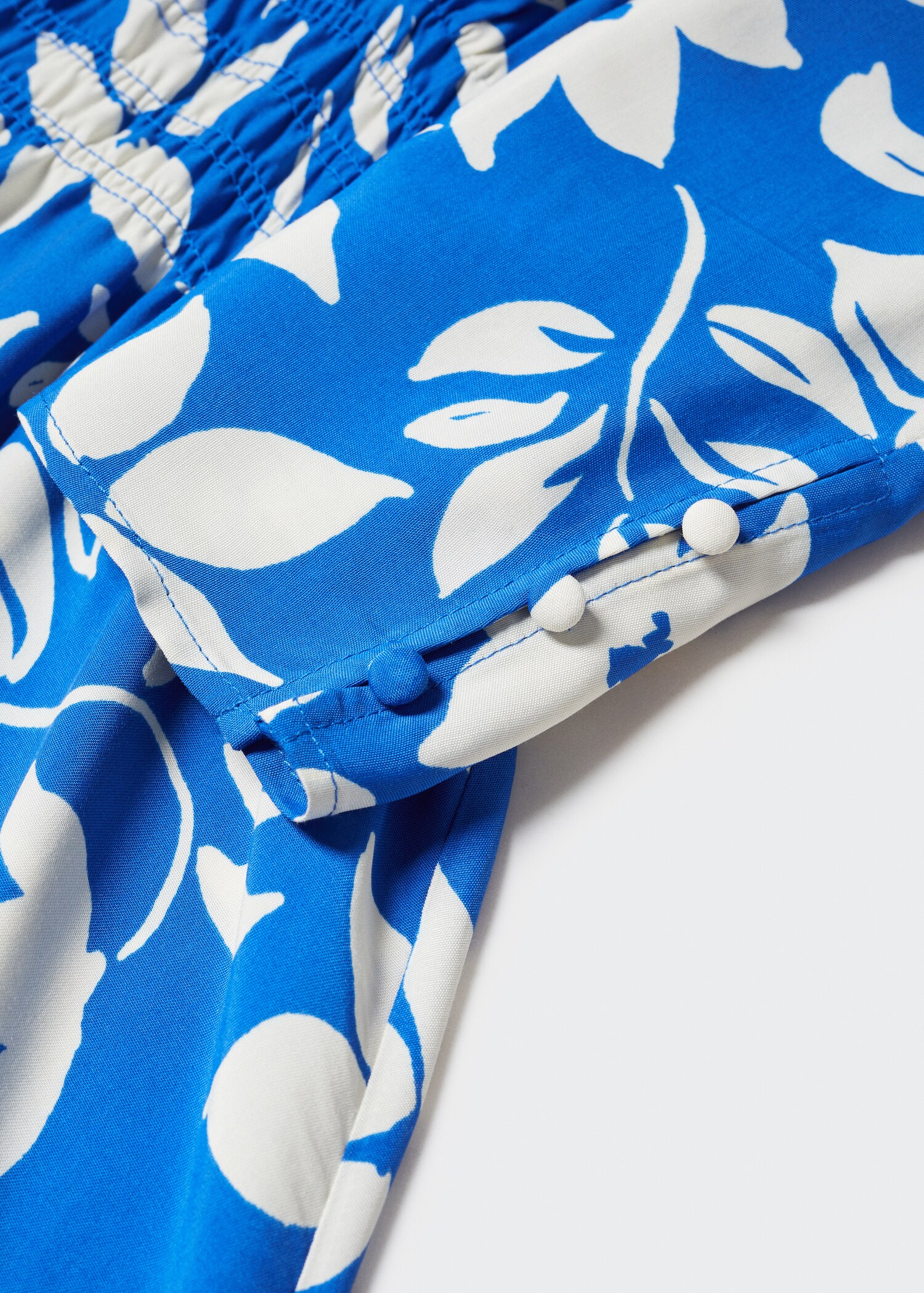 Printed dress with ruffled detail - Details of the article 8
