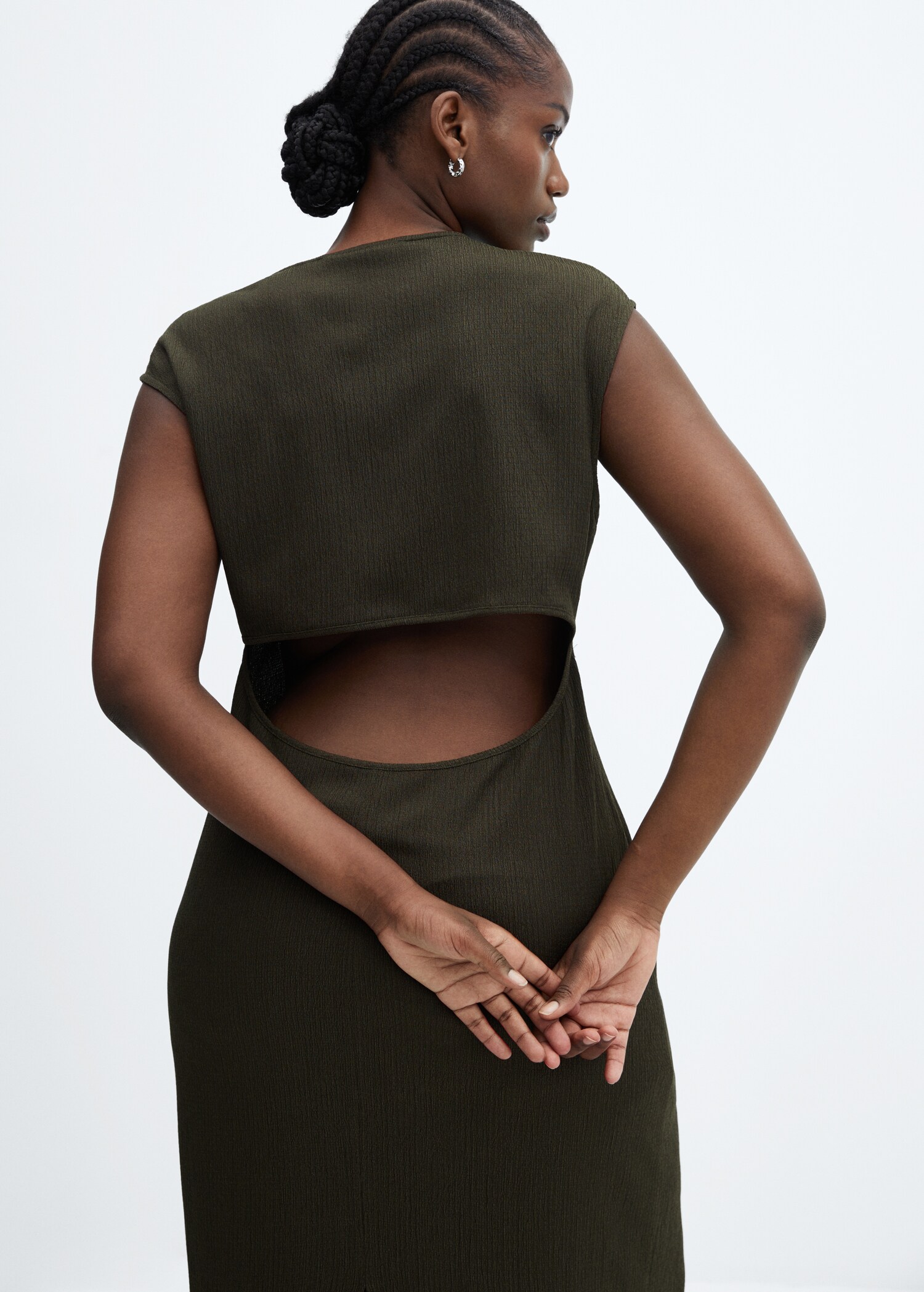 Textured dress with opening - Details of the article 5