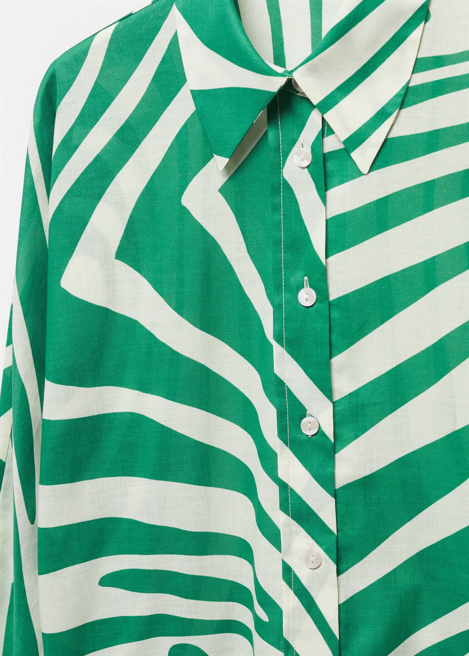 Printed cotton shirt - Details of the article 8
