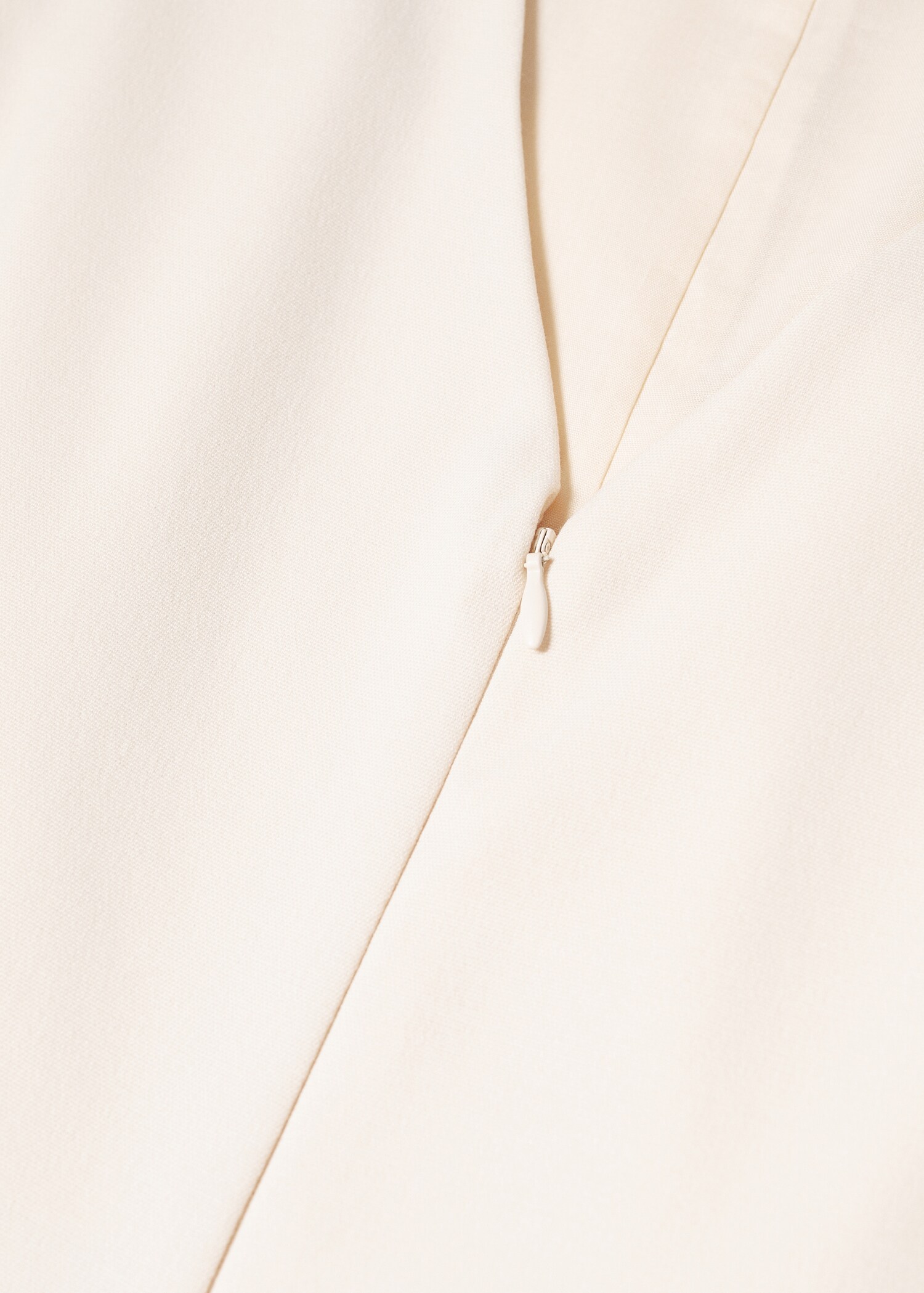 Straight short jumpsuit - Details of the article 8