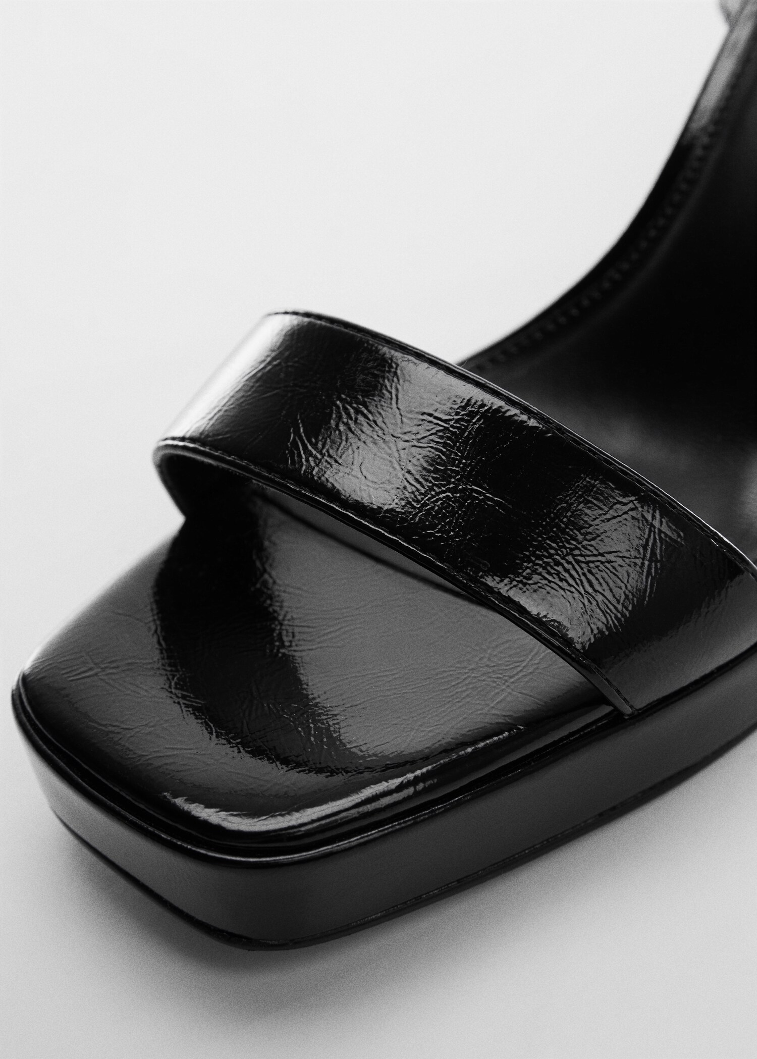 Heel strips sandals - Details of the article 2