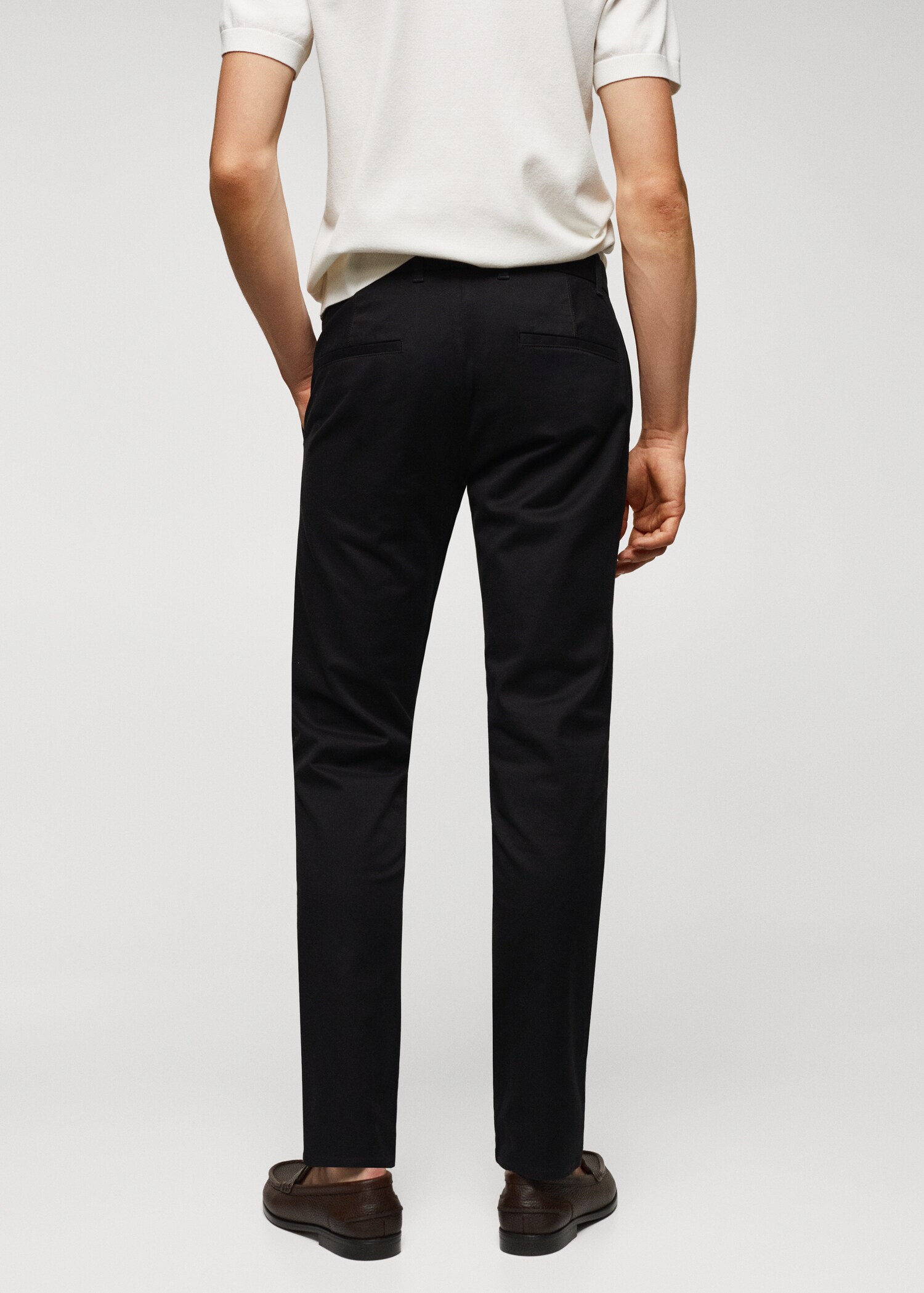 Slim fit serge chino - Achterkant van het artikel
