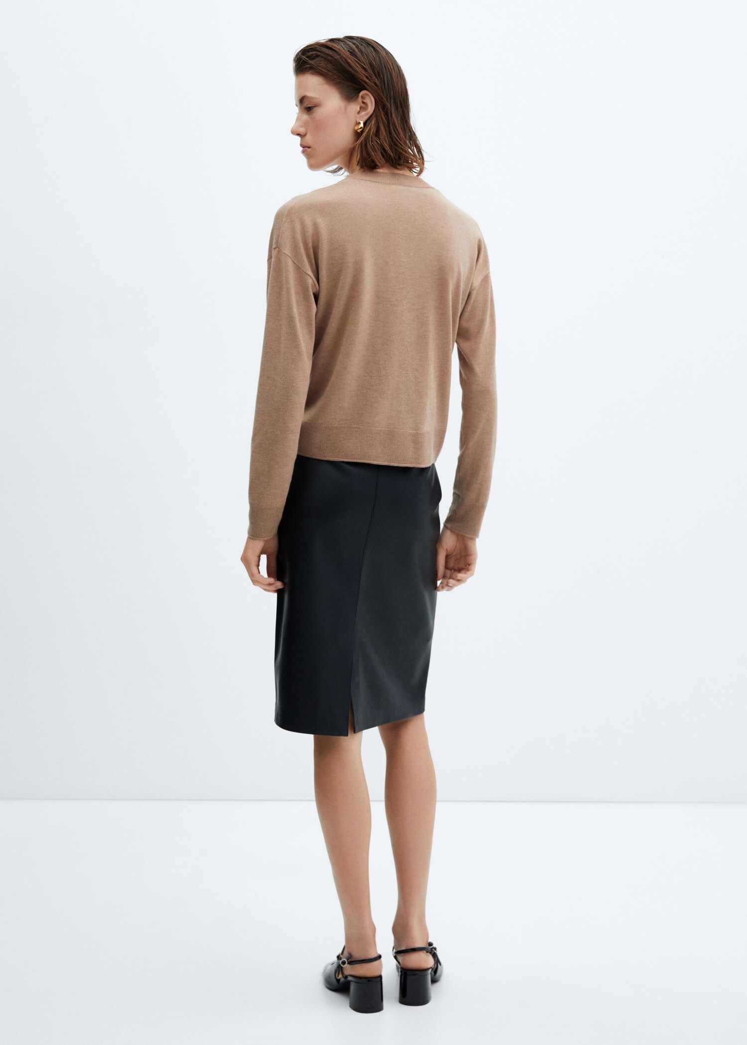 Fine-knit cardigan - Reverse of the article