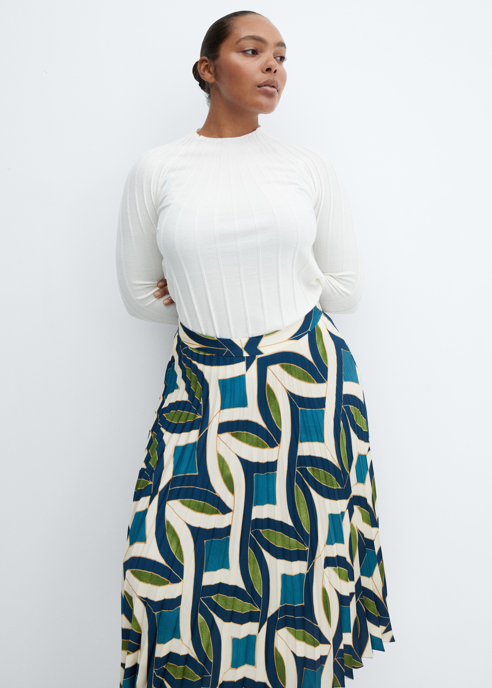 Printed pleated skirt - Details of the article 5