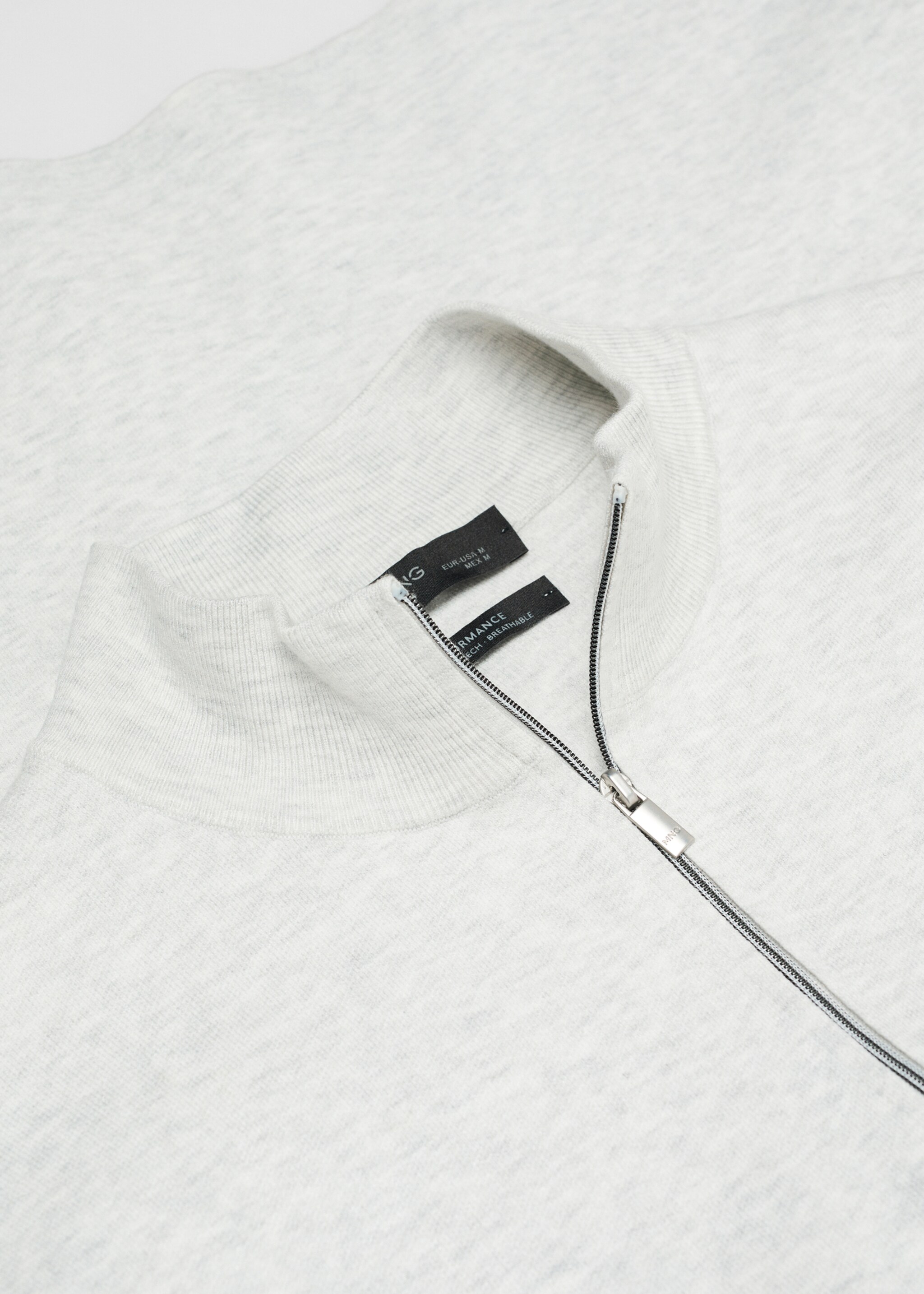 Perkins-neck sweater with zip - Details of the article 8, Ice Grey. Ref: 57044762-00.